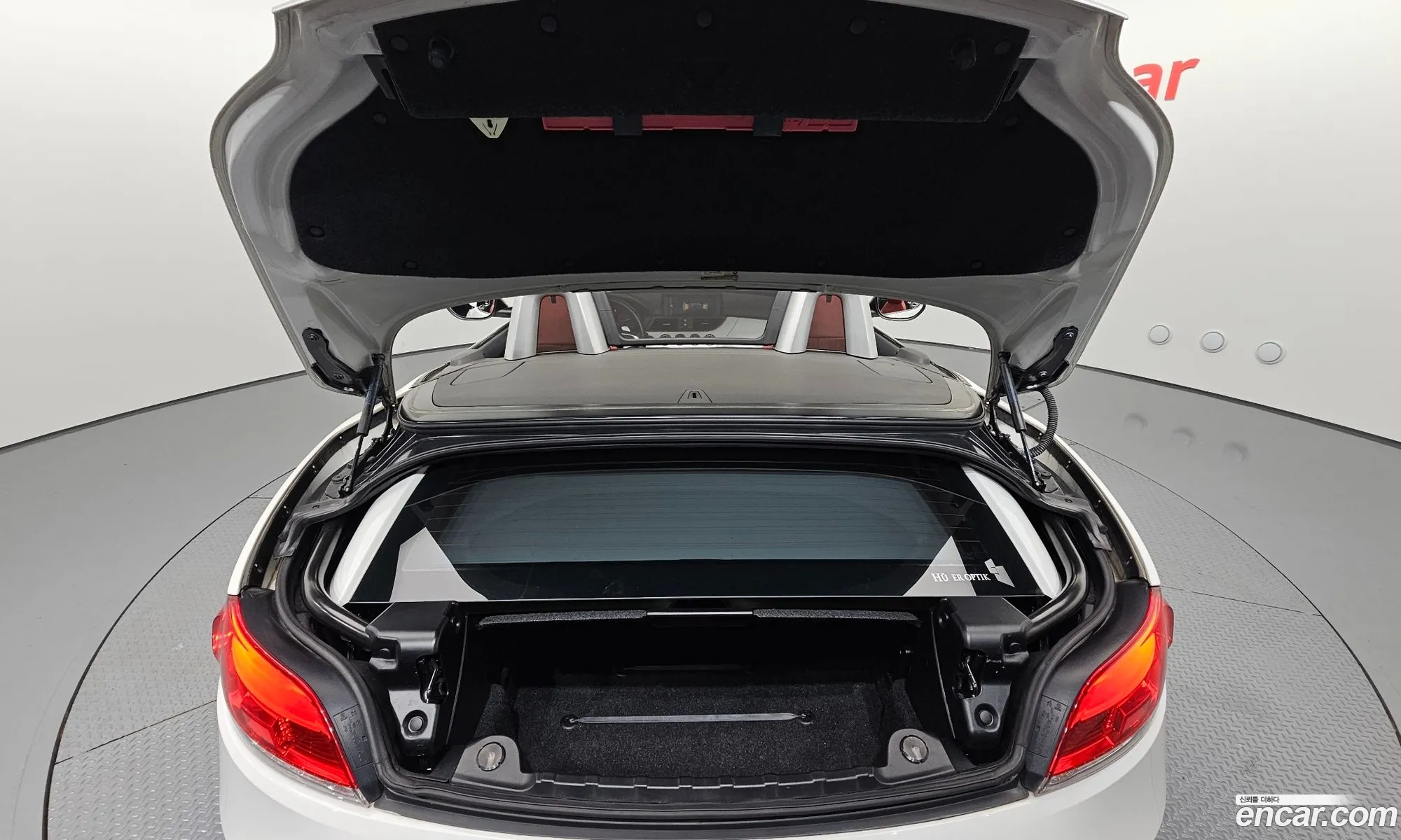 BMW Z4 2011 WBALM5103BE388096 — 15