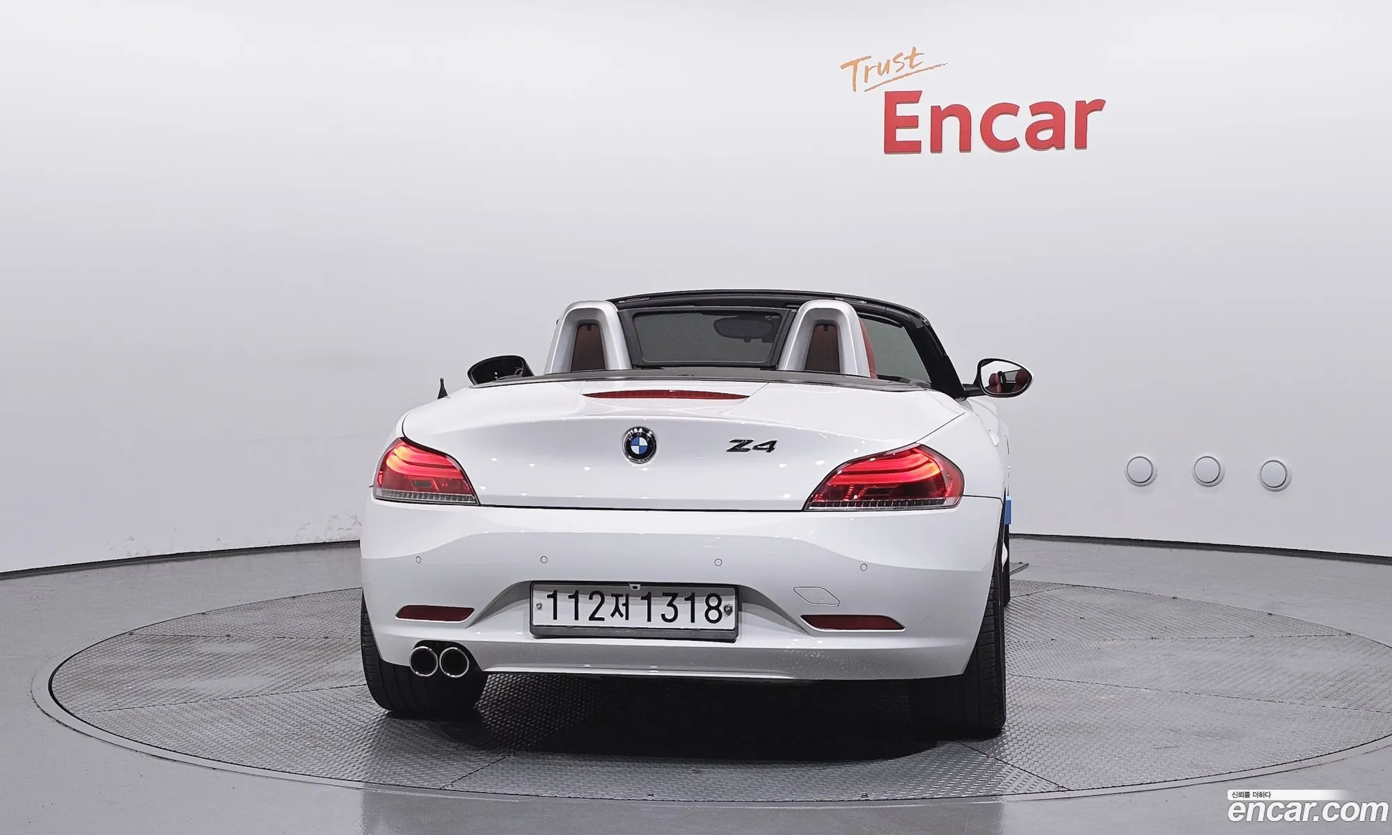 BMW Z4 2011 WBALM5103BE388096 — 17