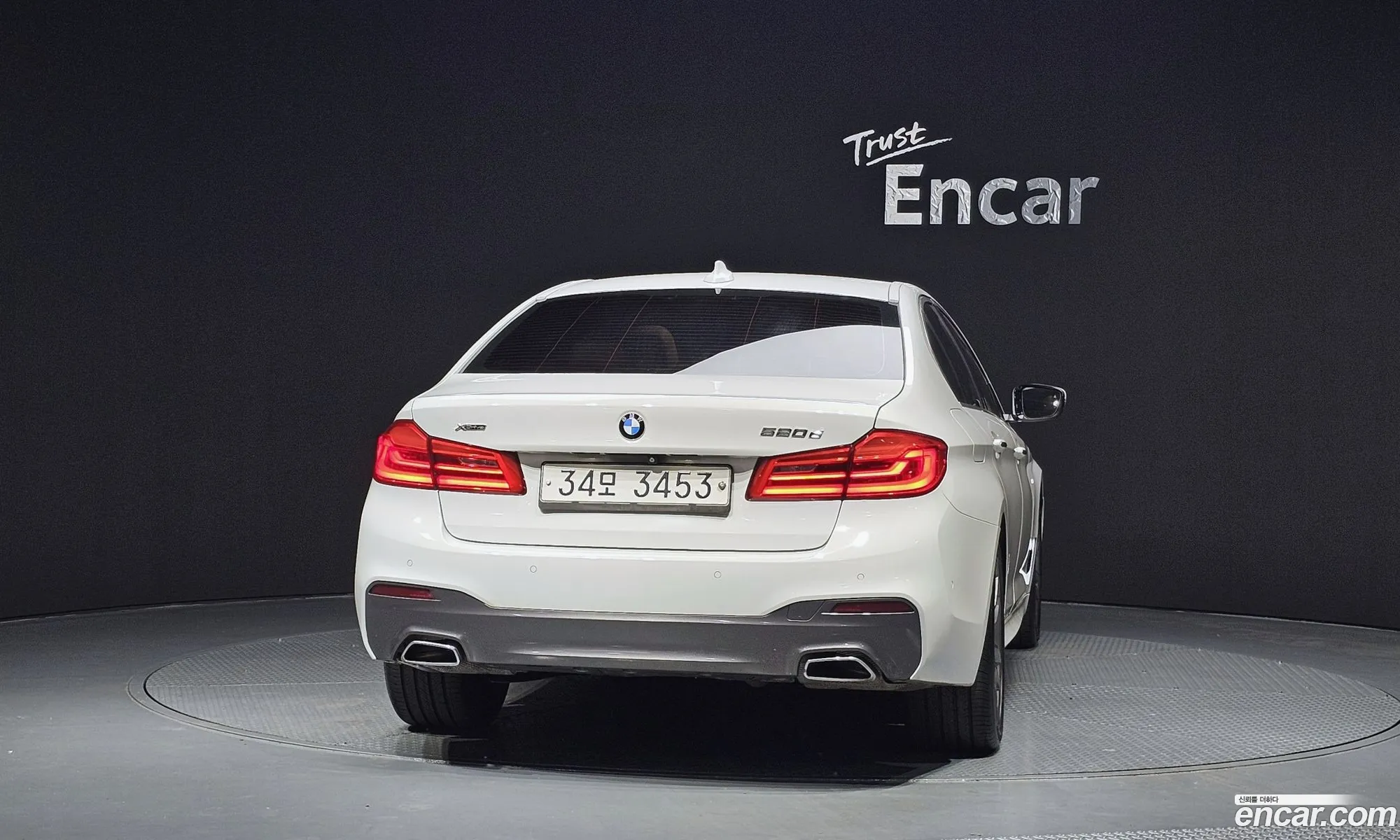 BMW 5 Series 2017 — 22