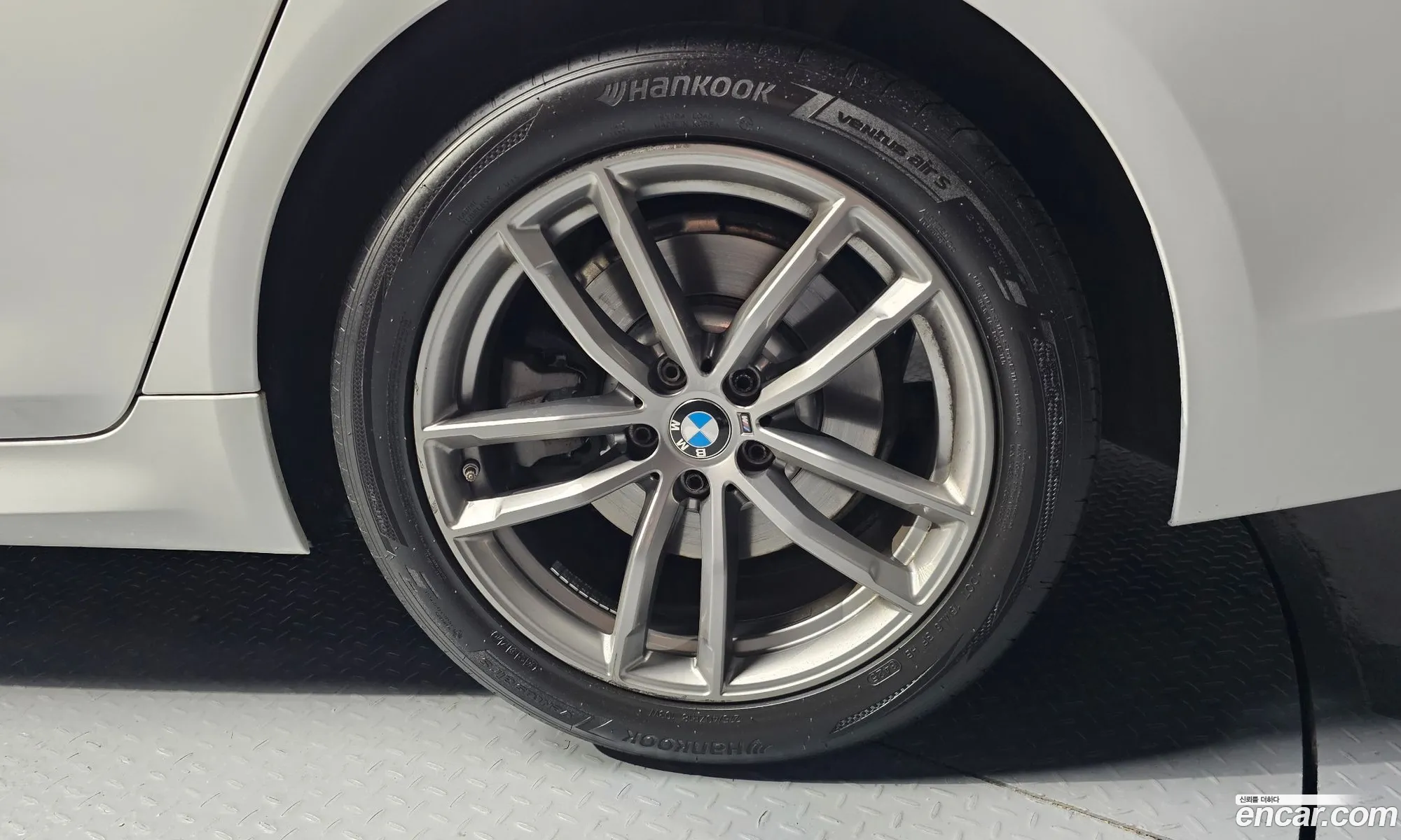 BMW 5 Series 2017 — 8