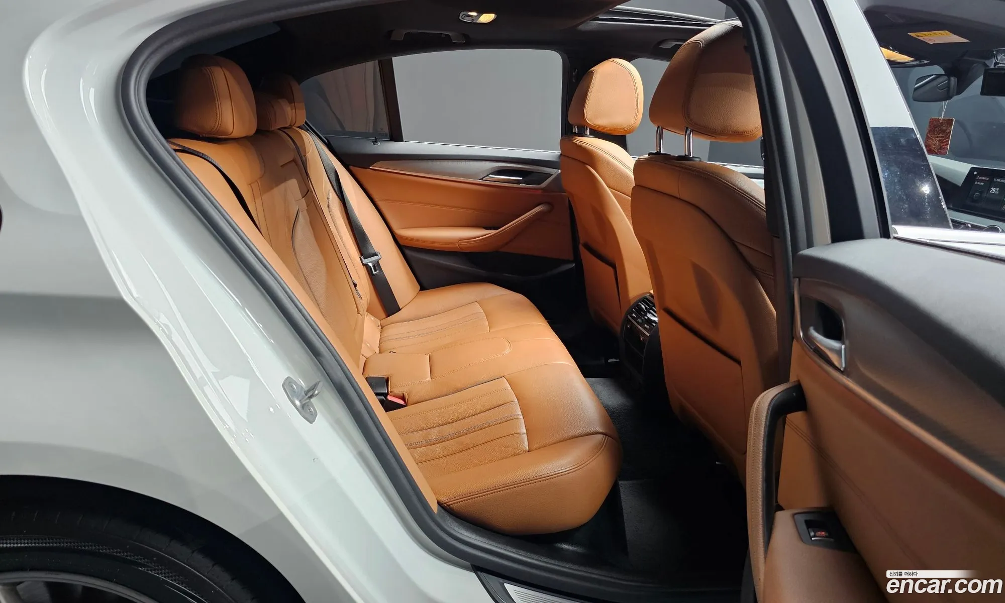 BMW 5 Series 2017 — 10