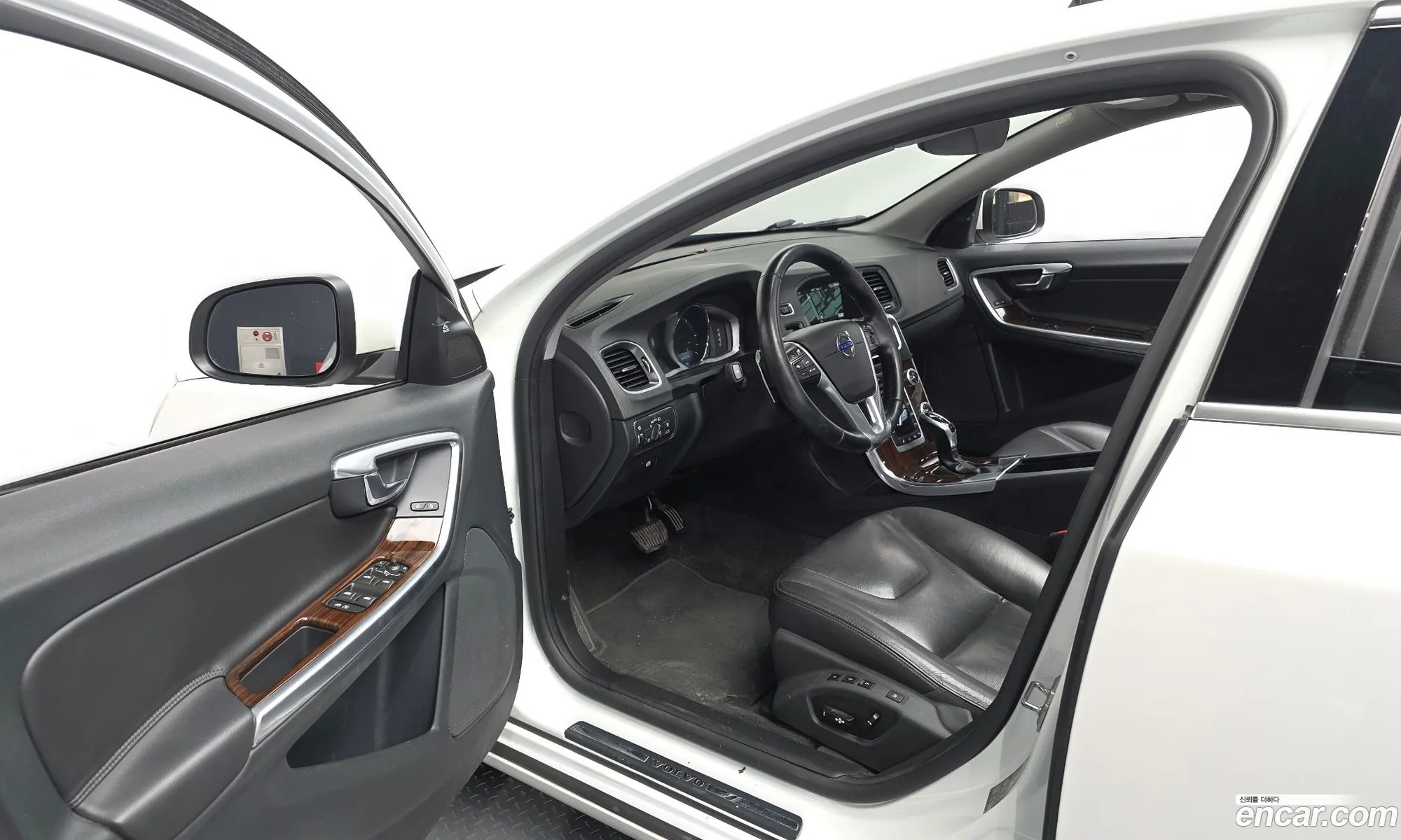 Volvo S60 2016 YV1FSA8BDG2400427 — 13