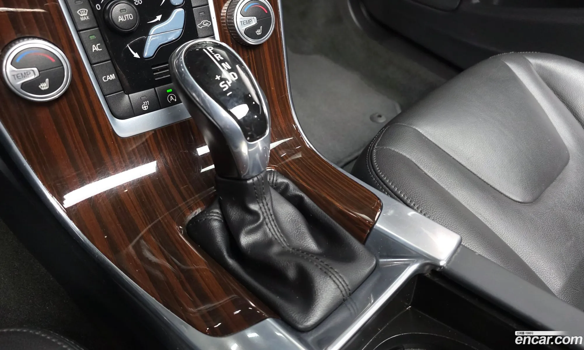 Volvo S60 2016 YV1FSA8BDG2400427 — 5