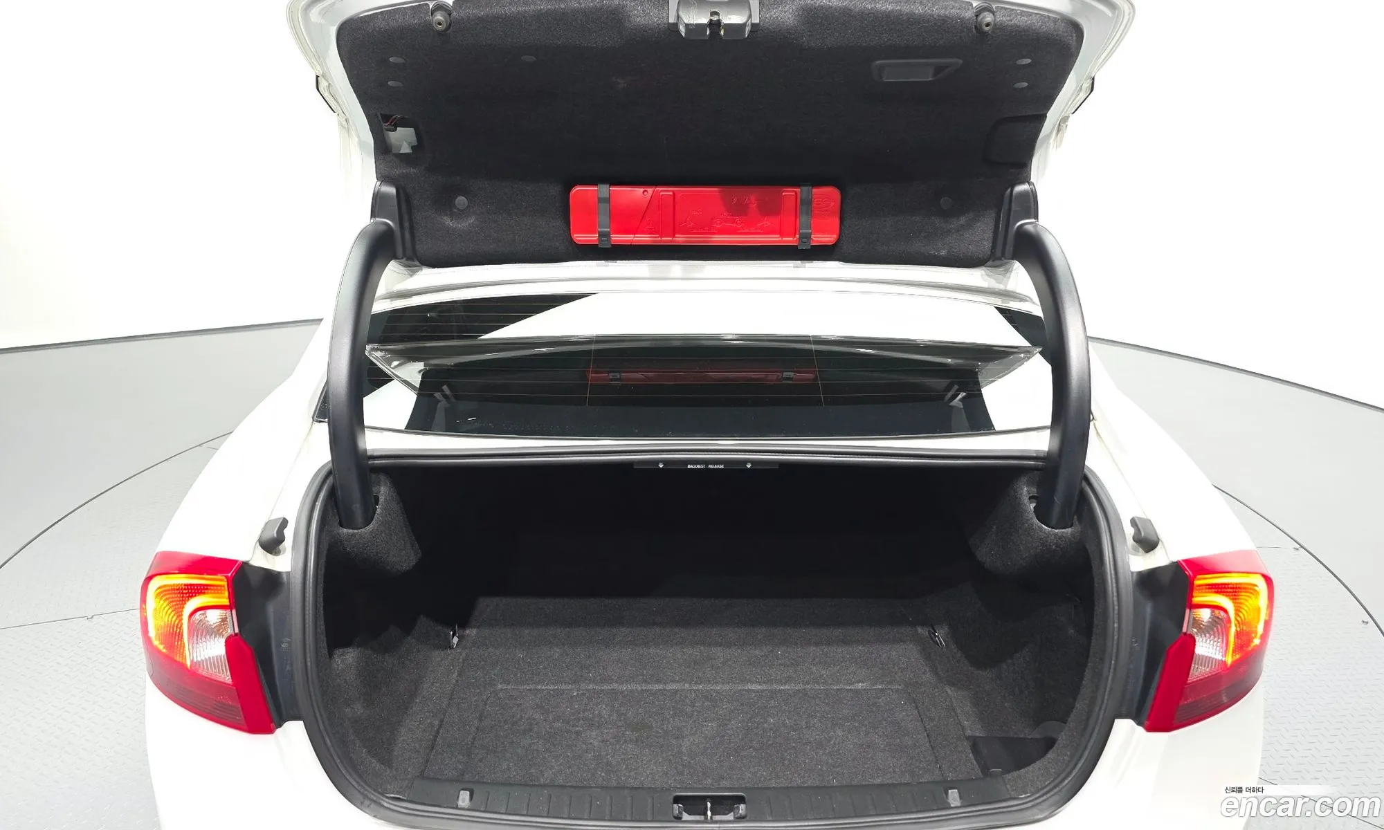 Volvo S60 2016 YV1FSA8BDG2400427 — 16
