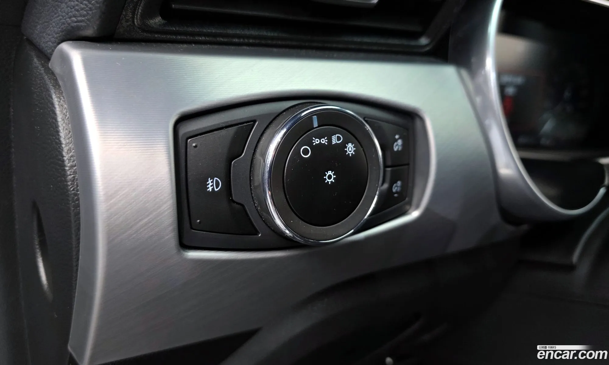 Ford Mustang 2023 — 25