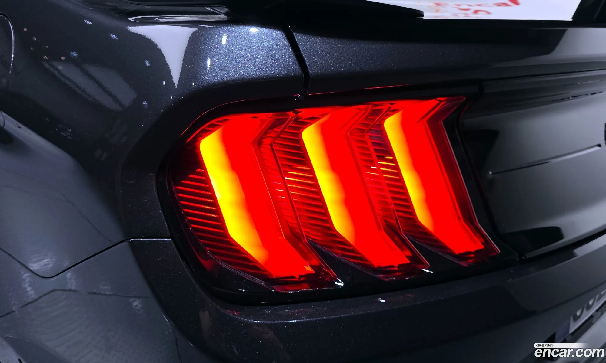 Ford Mustang 2023 — 28