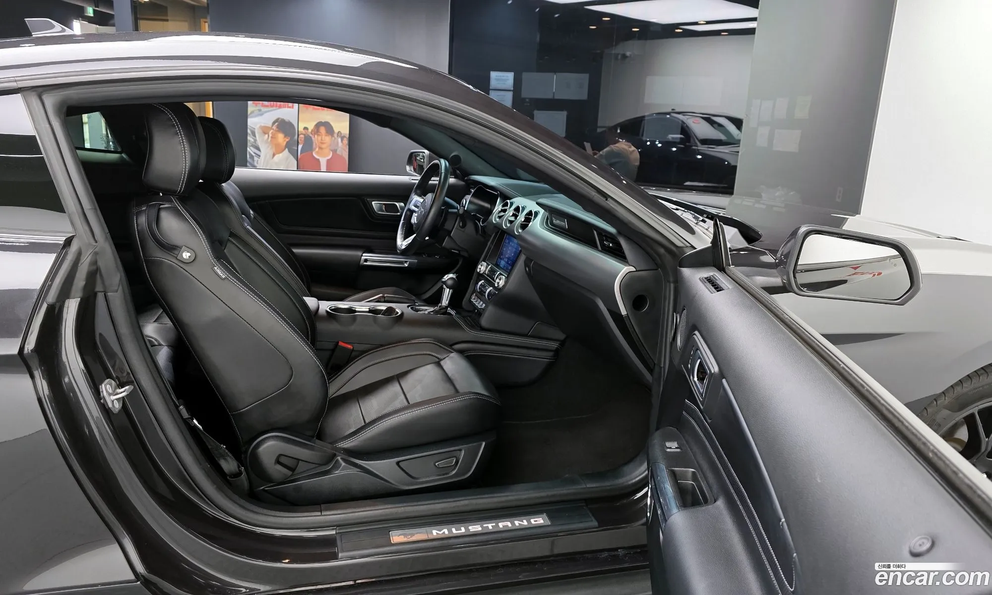 Ford Mustang 2023 — 24