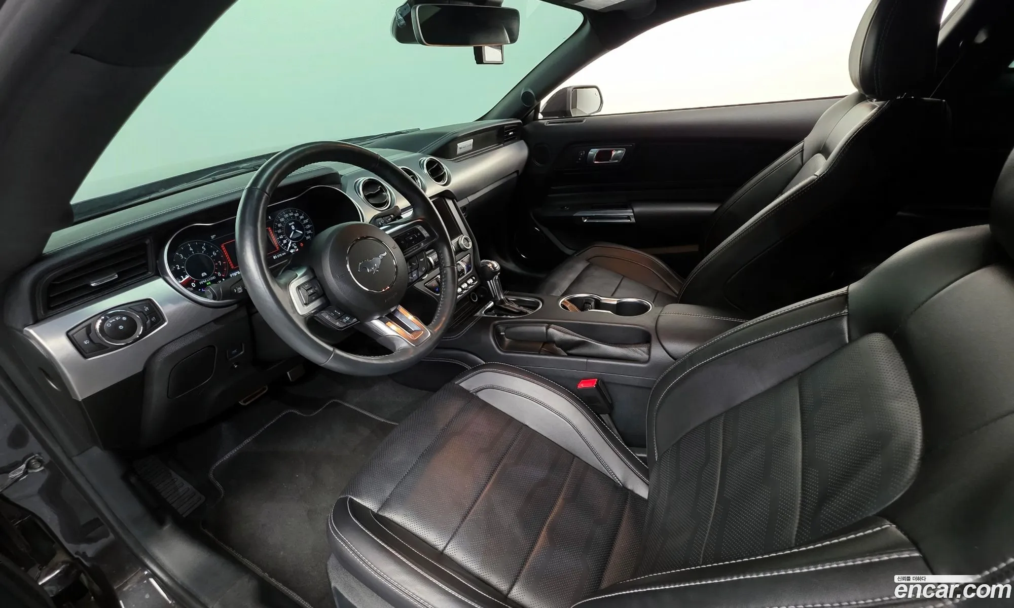 Ford Mustang 2023 — 18