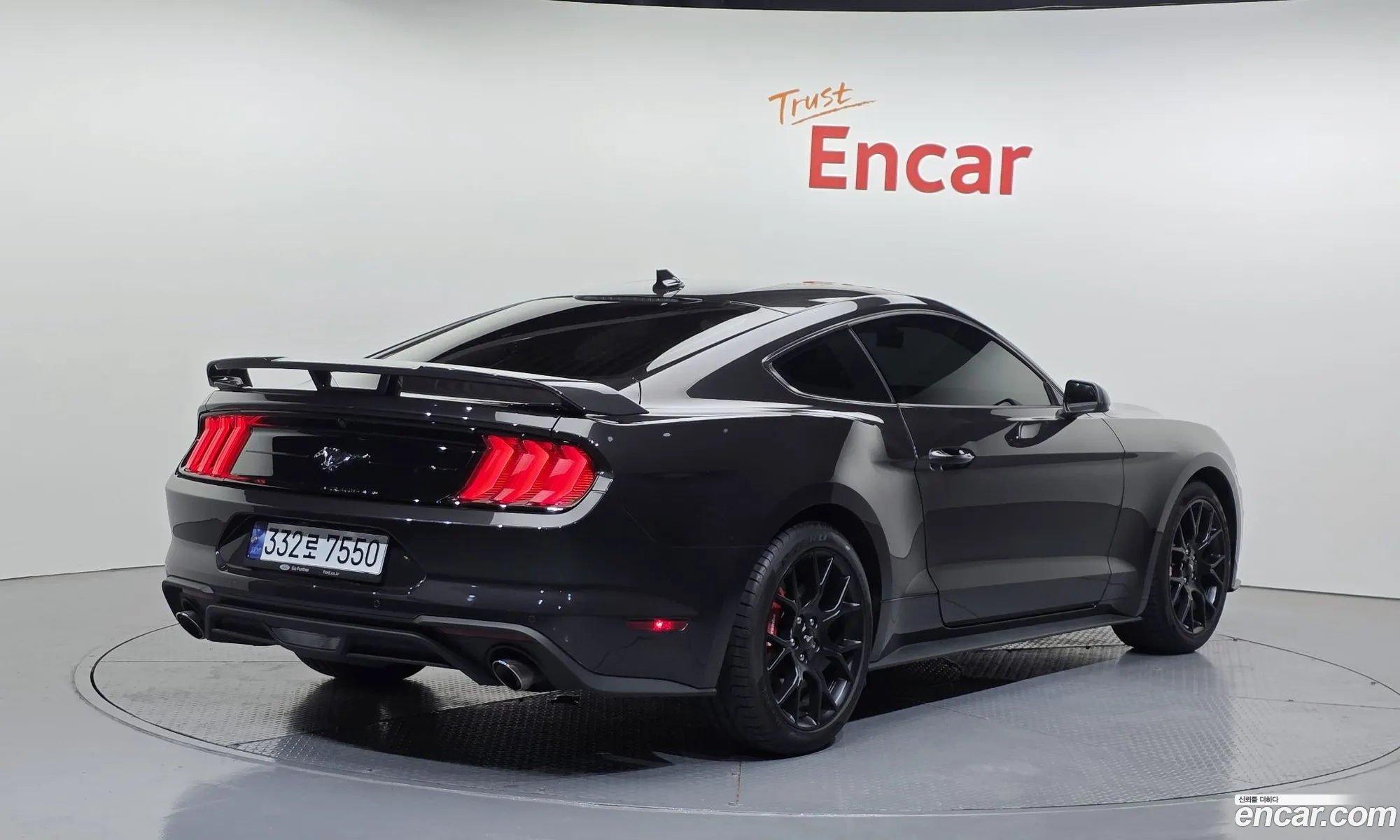 Ford Mustang 2023 — 2