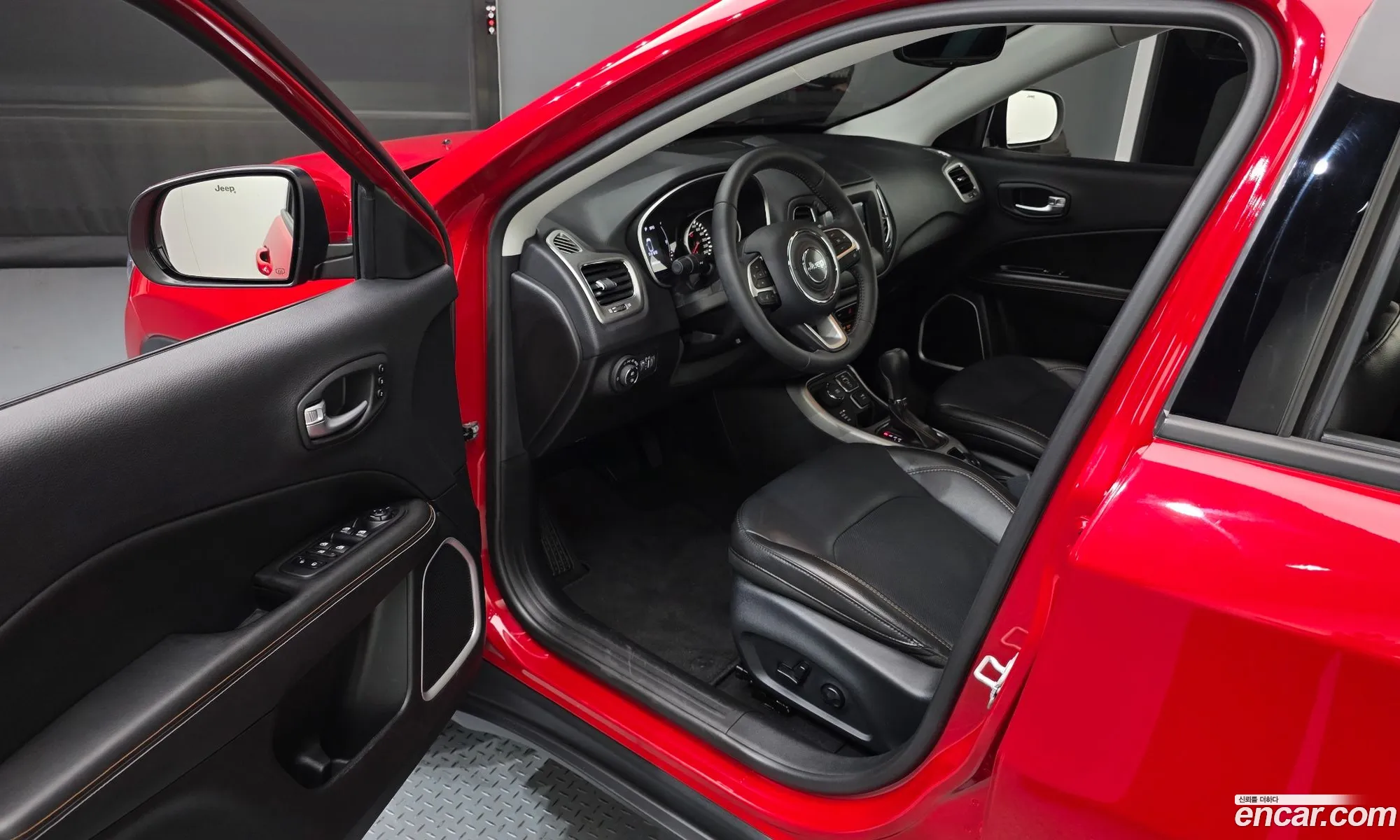 Jeep Compass 2018 3C4NJDBB5JT372320 — 4