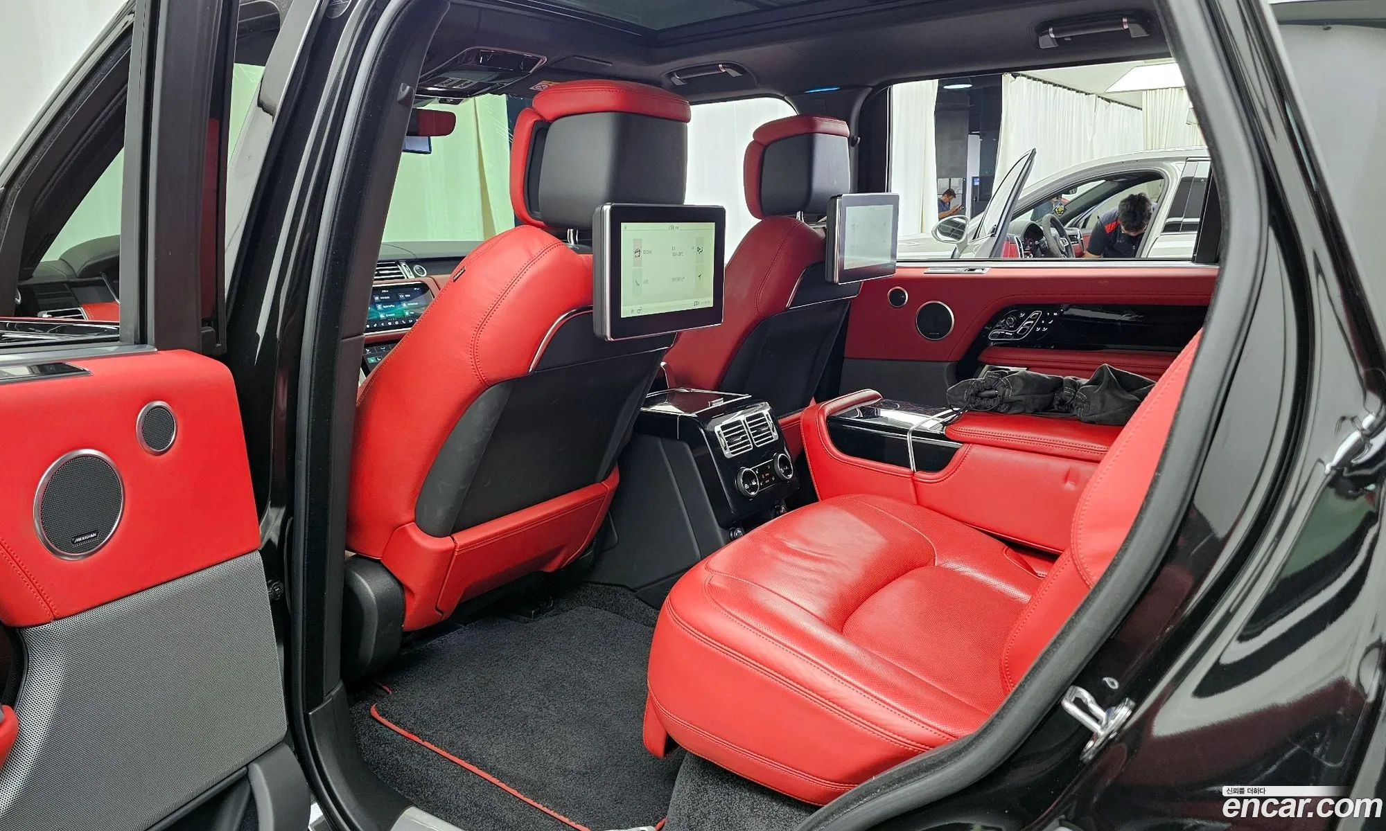 Land Rover Range Rover 2019 SALGA3BE8KA534603 — 26