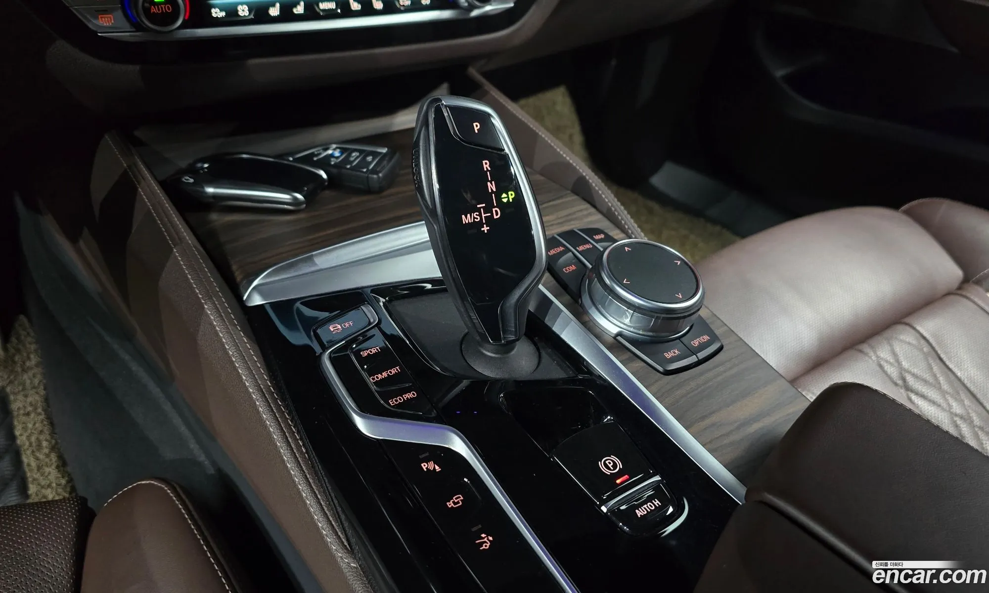 BMW 6 Series GT 2020 — 18