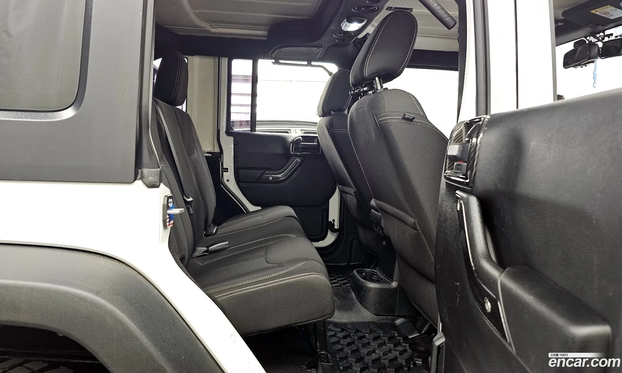 Jeep Wrangler 2017 1C4HJWFG5HL641890 — 14