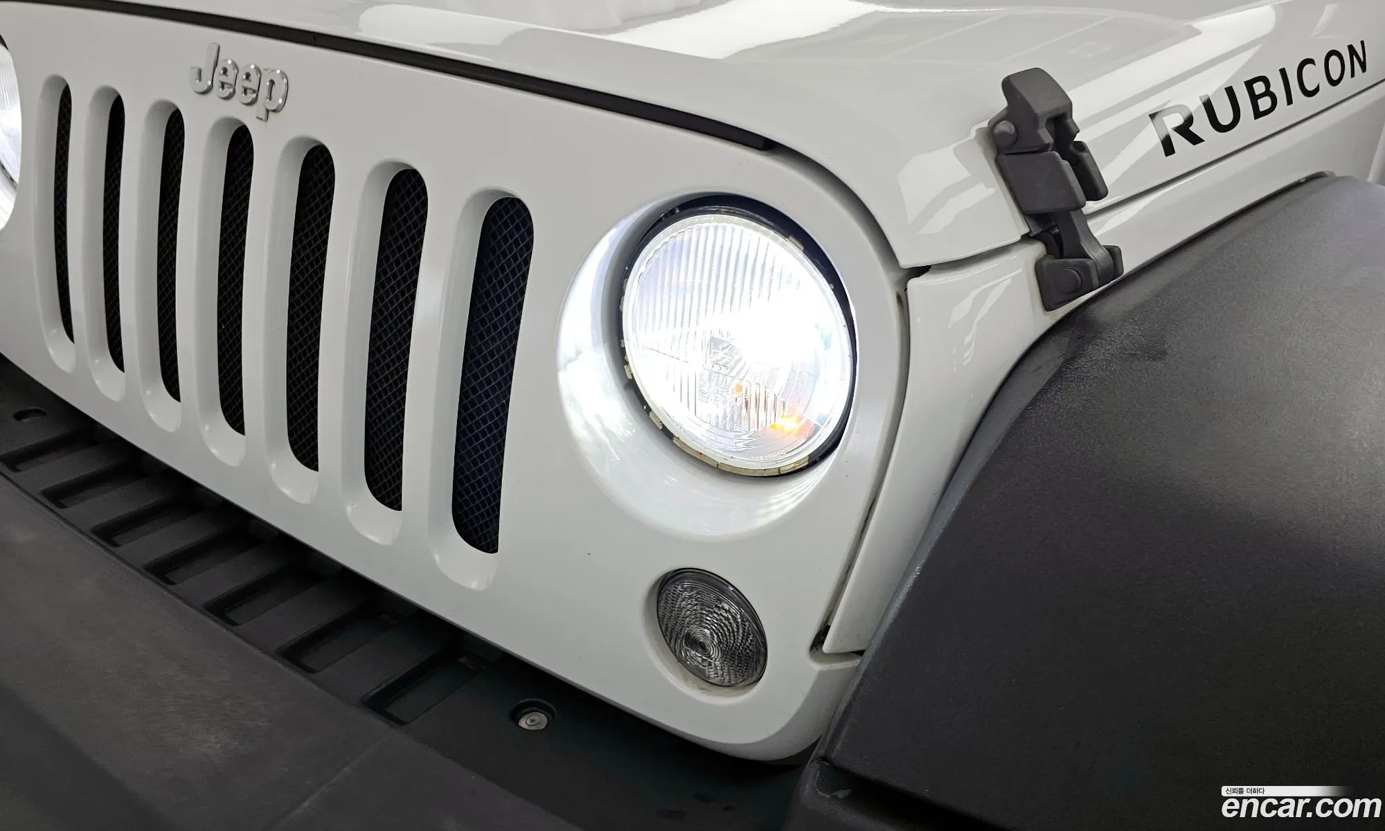 Jeep Wrangler 2017 1C4HJWFG5HL641890 — 33