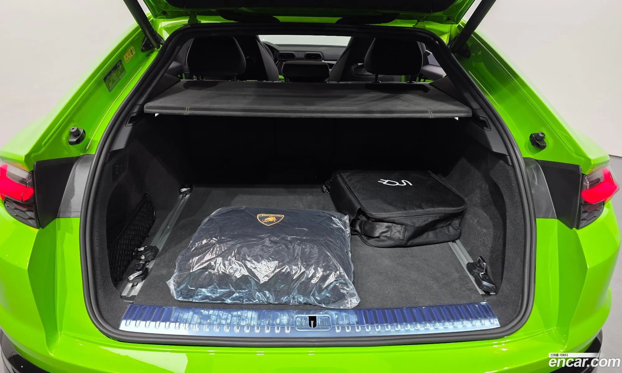 Lamborghini Urus 2025 11111111111111111 — 10