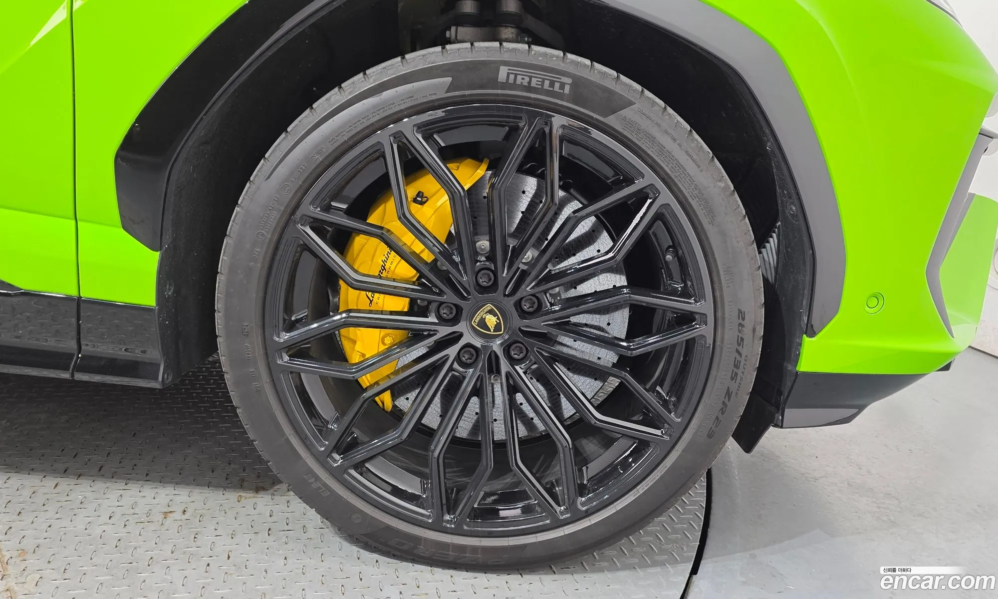 Lamborghini Urus 2025 11111111111111111 — 26