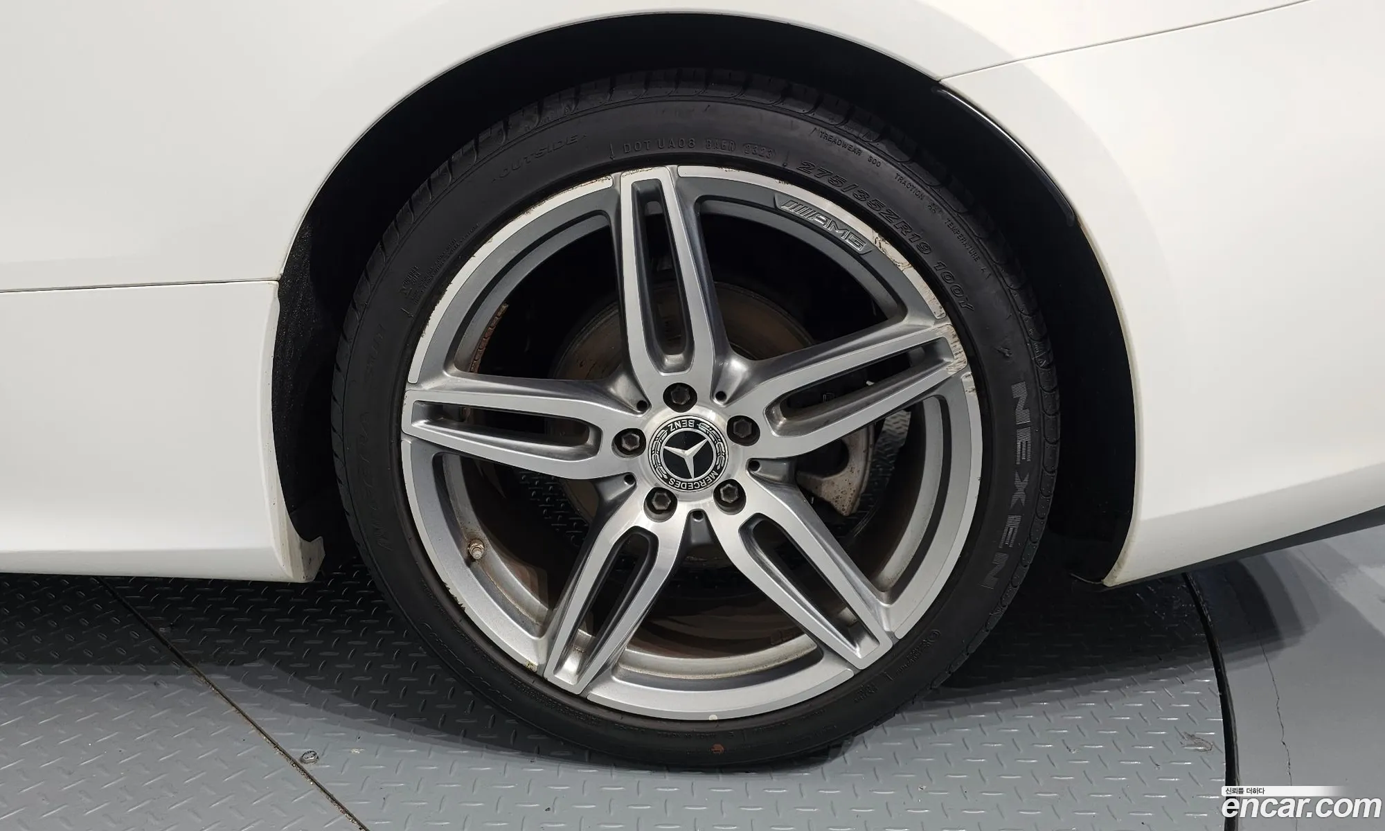 Mercedes-Benz E-Class W213 2018 WDD1K1EB6JF063364 — 13