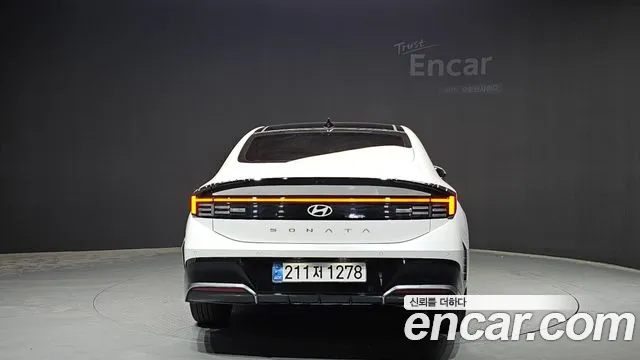 Hyundai Sonata the Edge Hybrid 2024 — 3