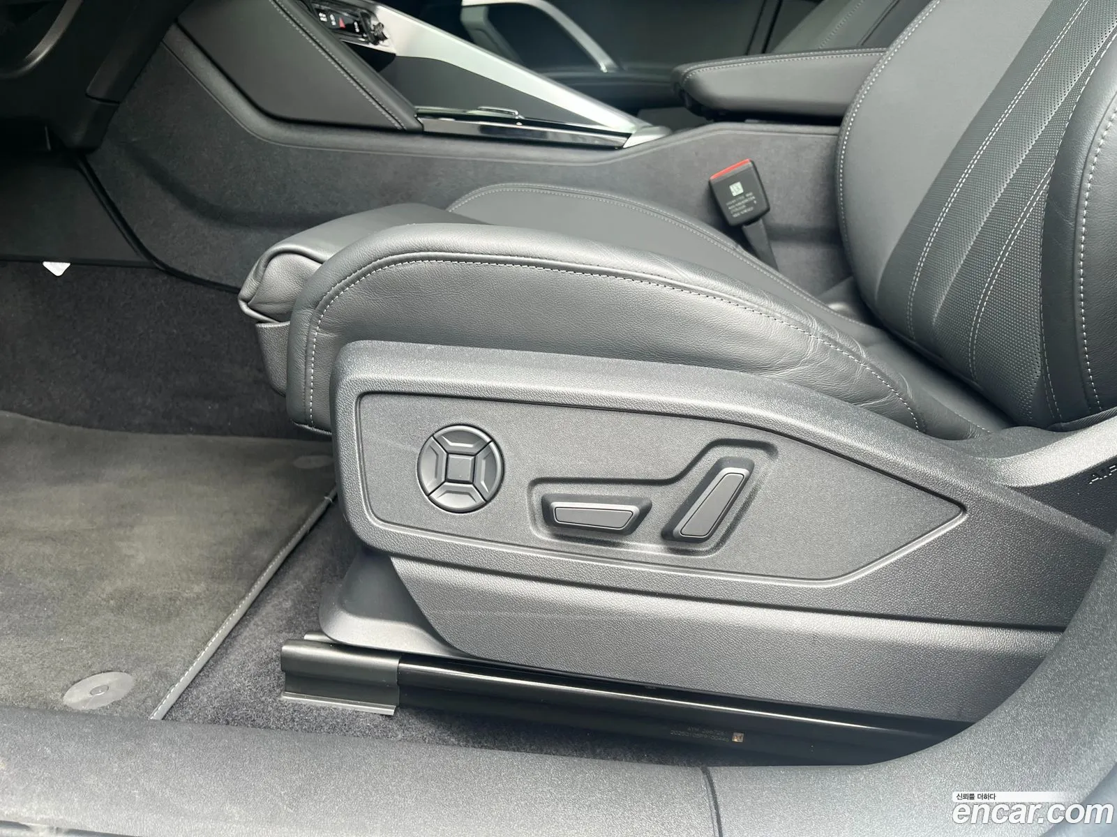 Audi Q5 2025 — 14