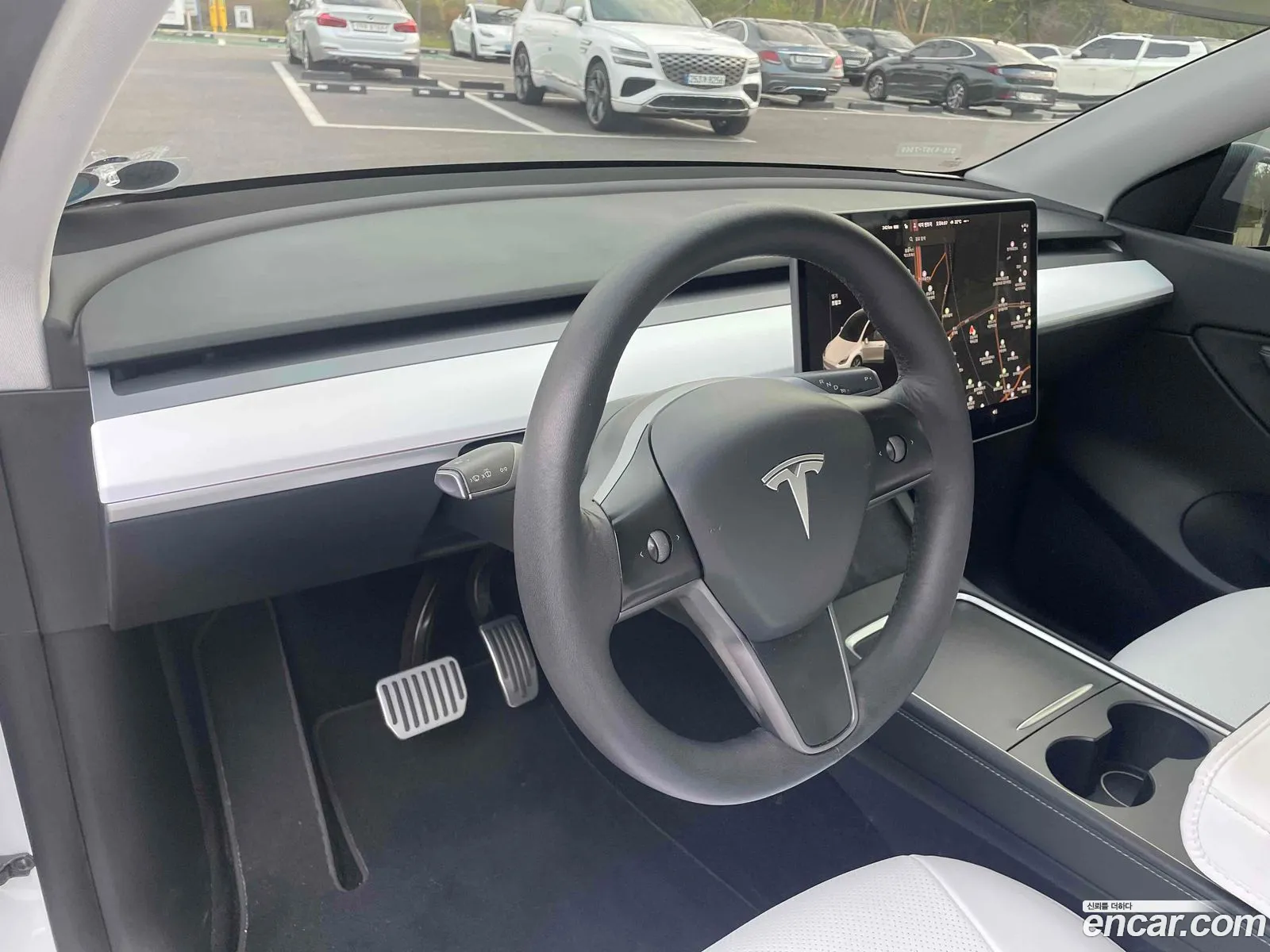 Tesla Model Y 2021 — 11