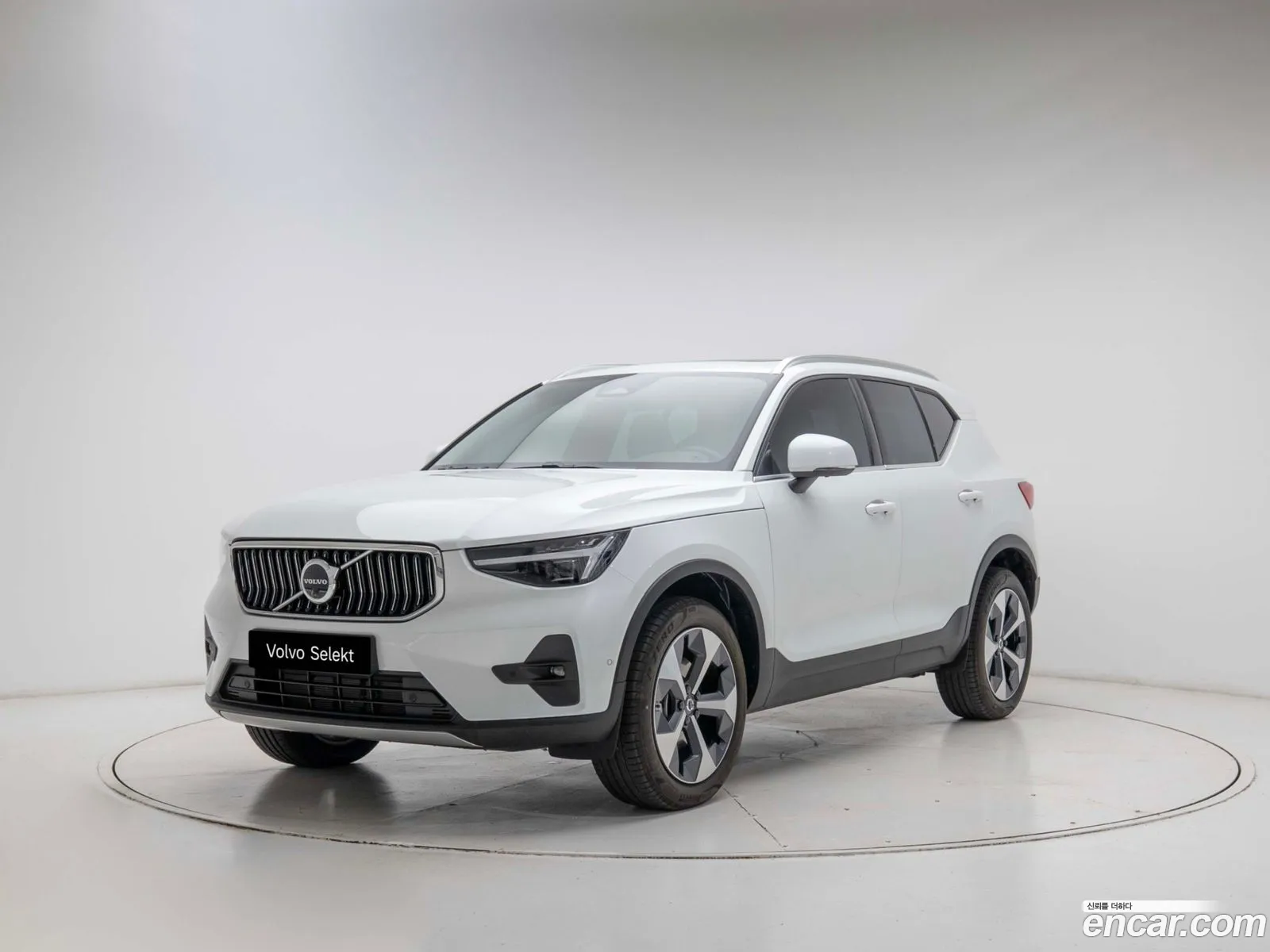 Volvo XC40 2026 — 17