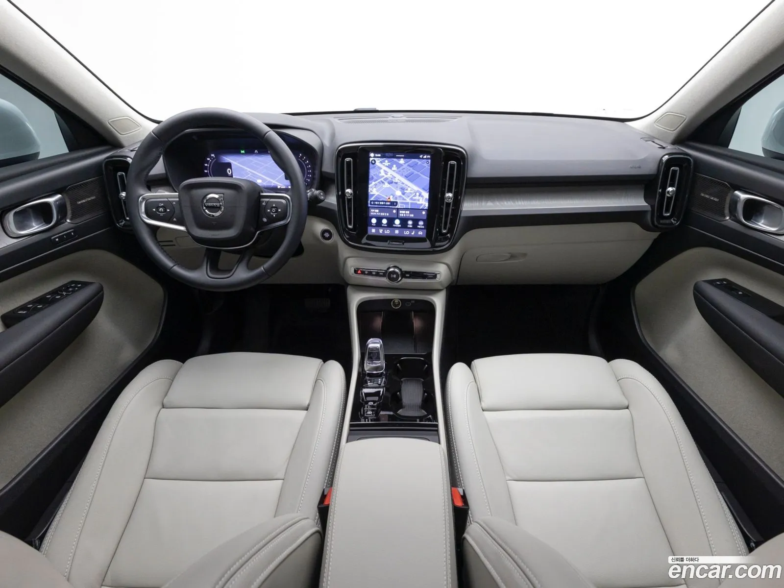 Volvo XC40 2026 — 14