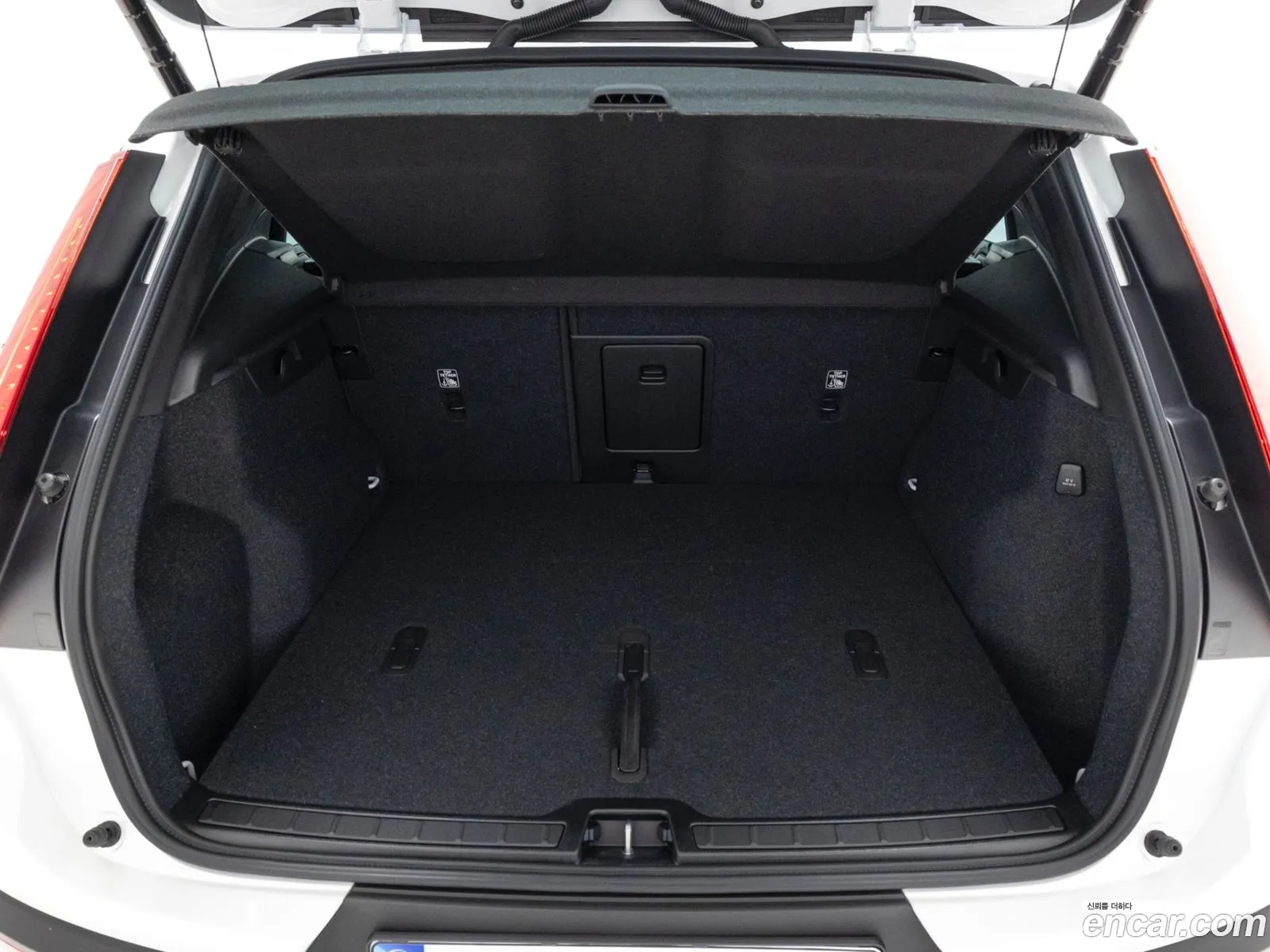 Volvo XC40 2026 — 11