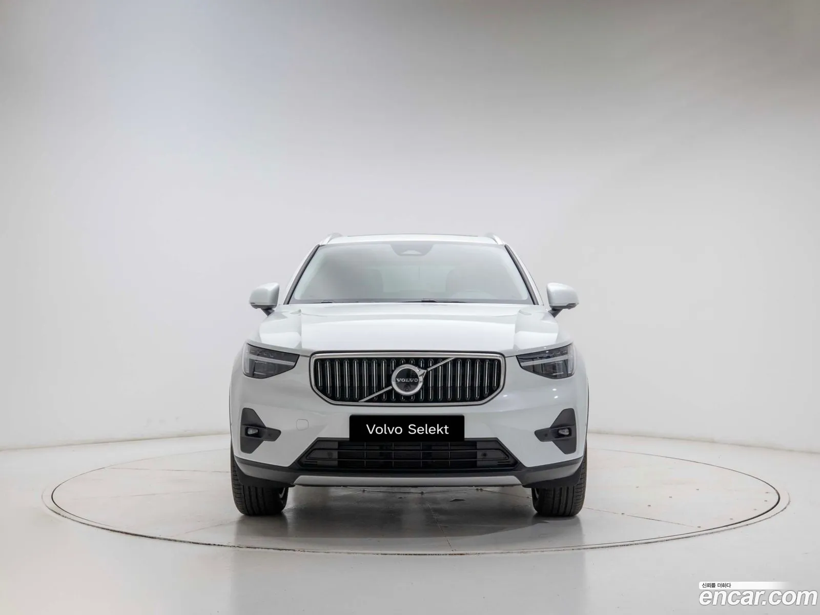 Volvo XC40 2026 — 9