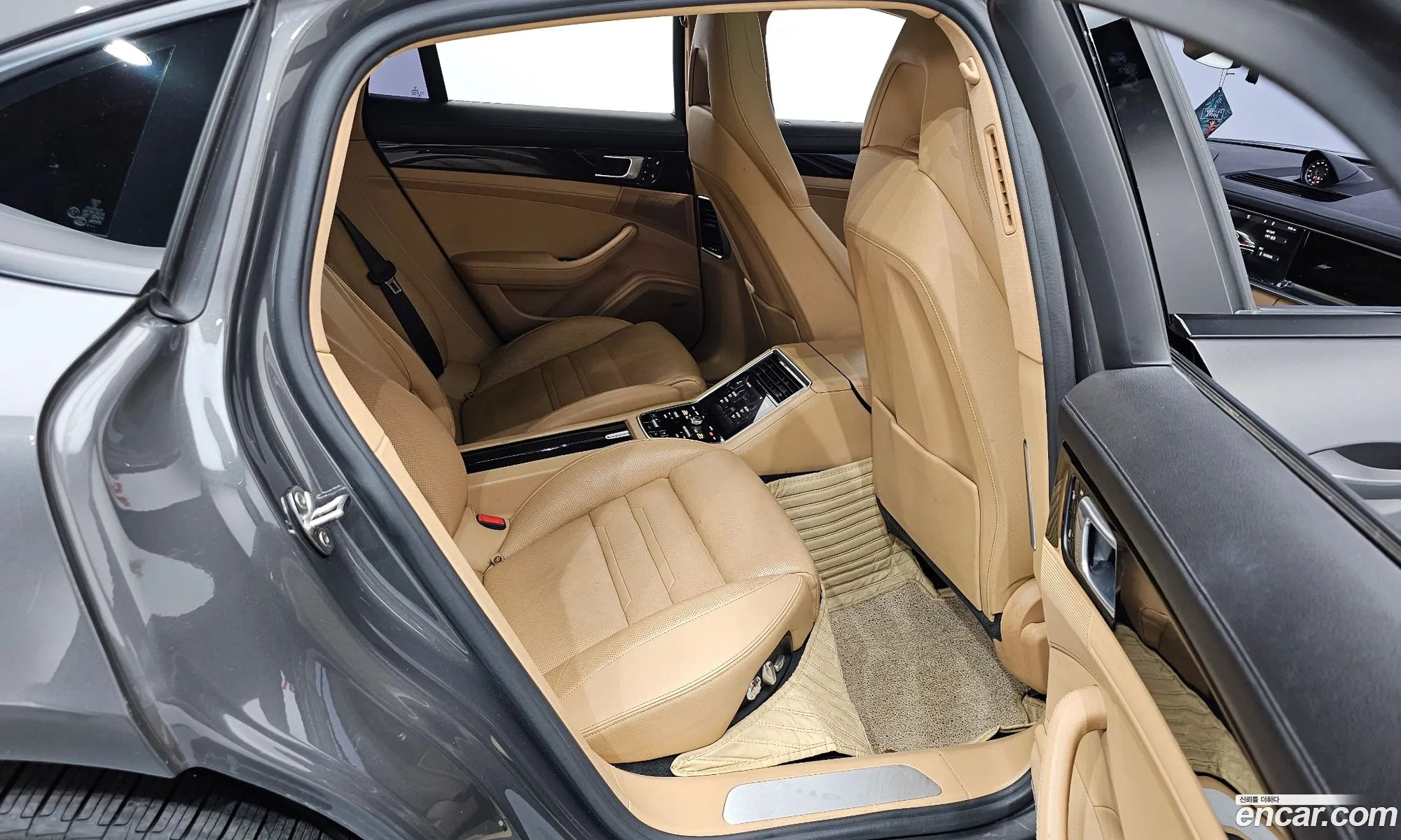 Porsche Panamera 2017 WP0AA2976JL105106 — 16