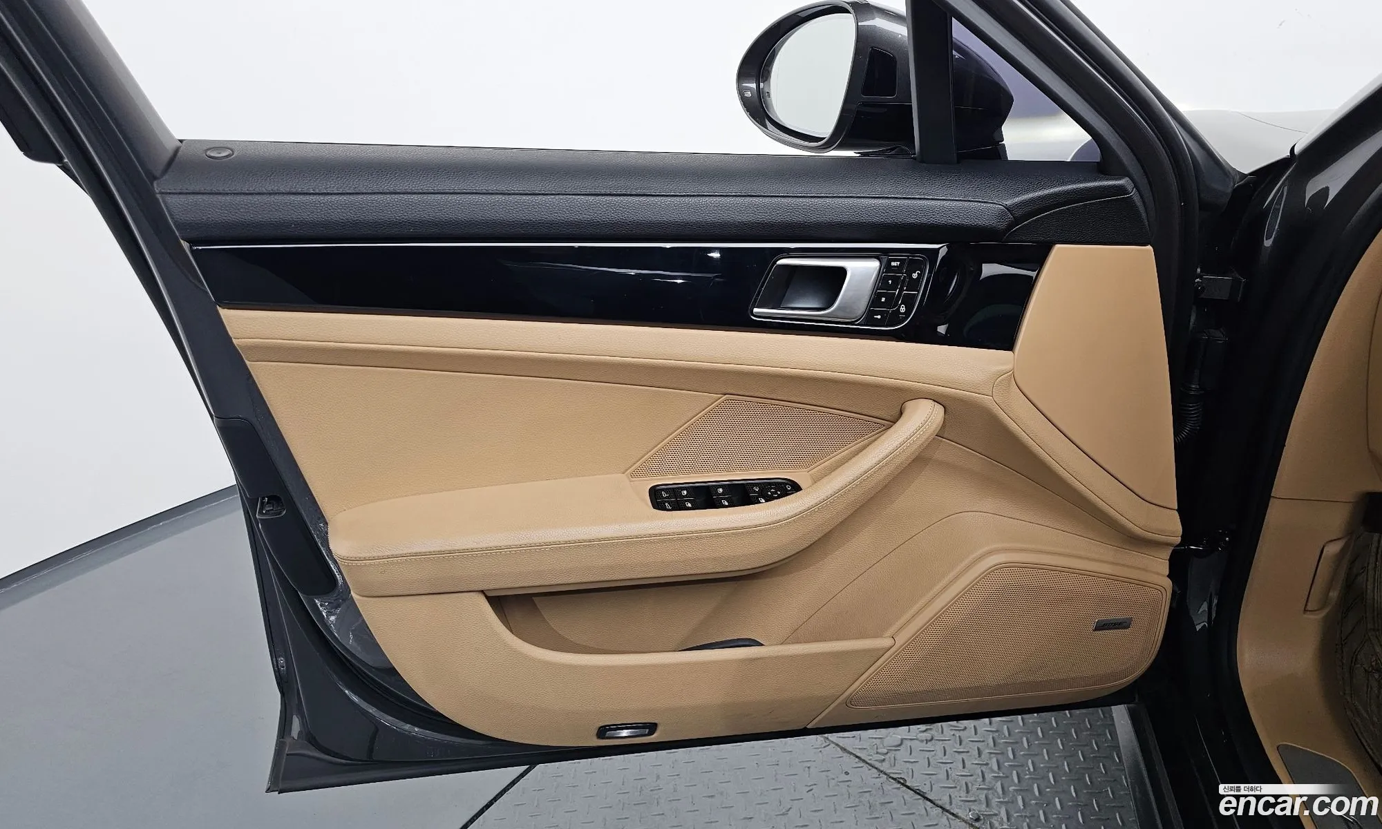 Porsche Panamera 2017 WP0AA2976JL105106 — 14