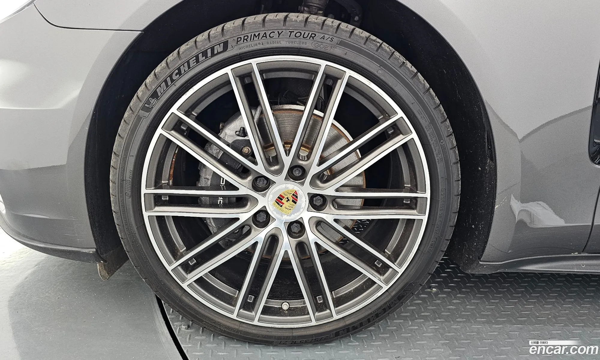Porsche Panamera 2017 WP0AA2976JL105106 — 4