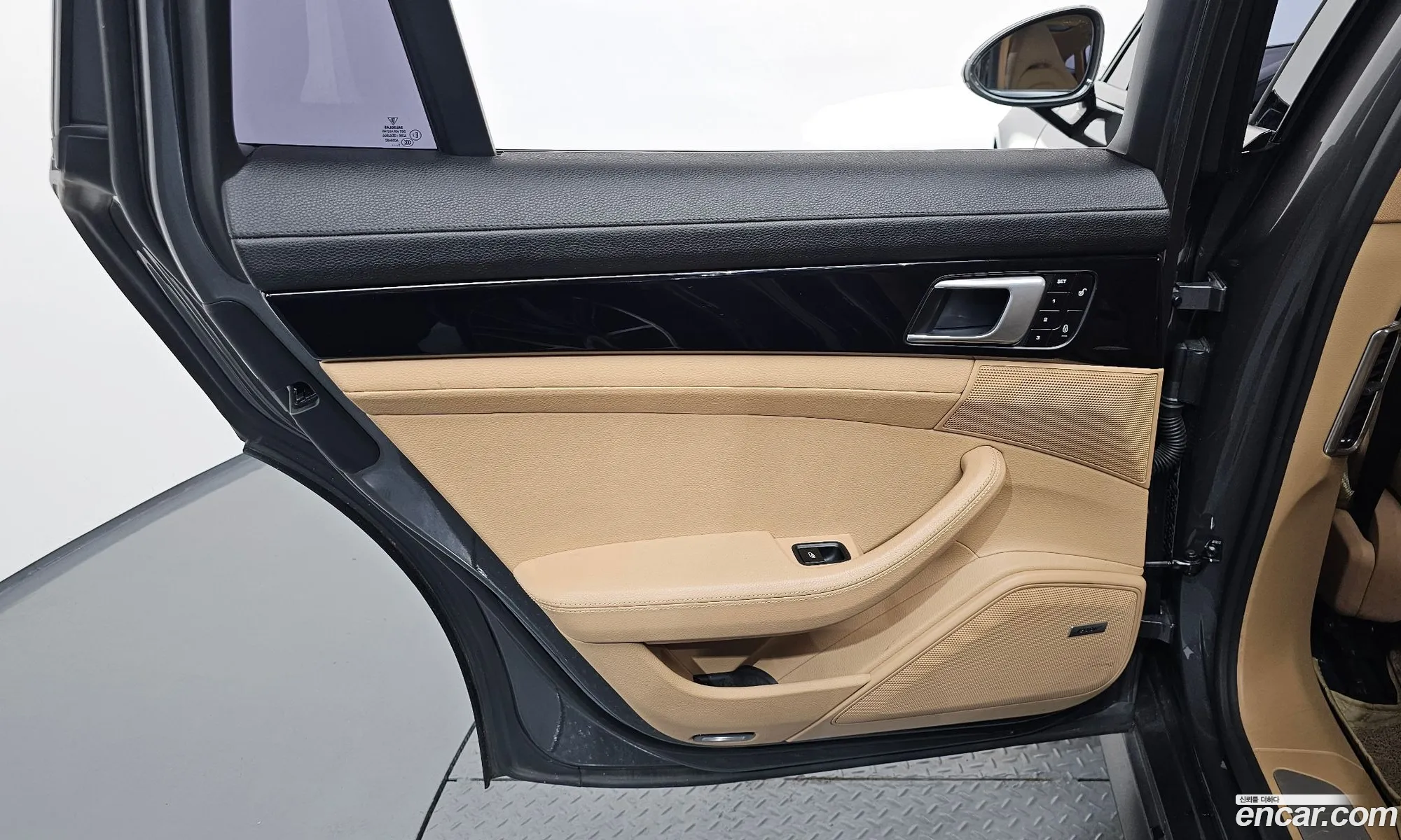 Porsche Panamera 2017 WP0AA2976JL105106 — 22