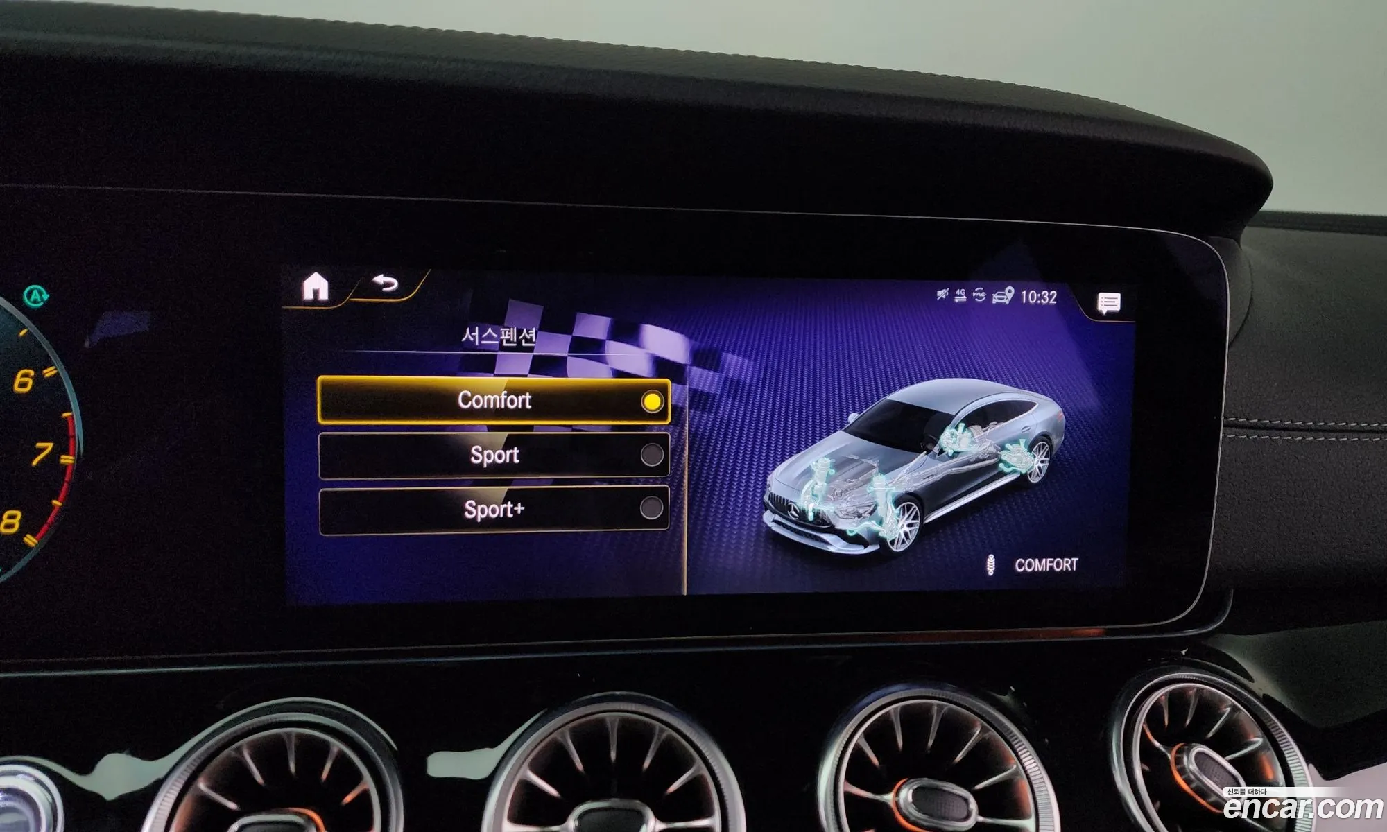 Mercedes-Benz AMG GT 2021 — 19