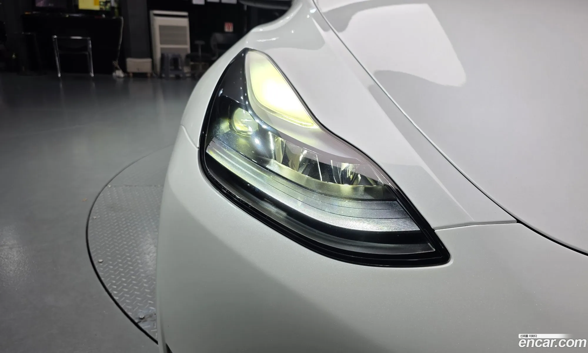 Tesla Model Y 2023 — 15