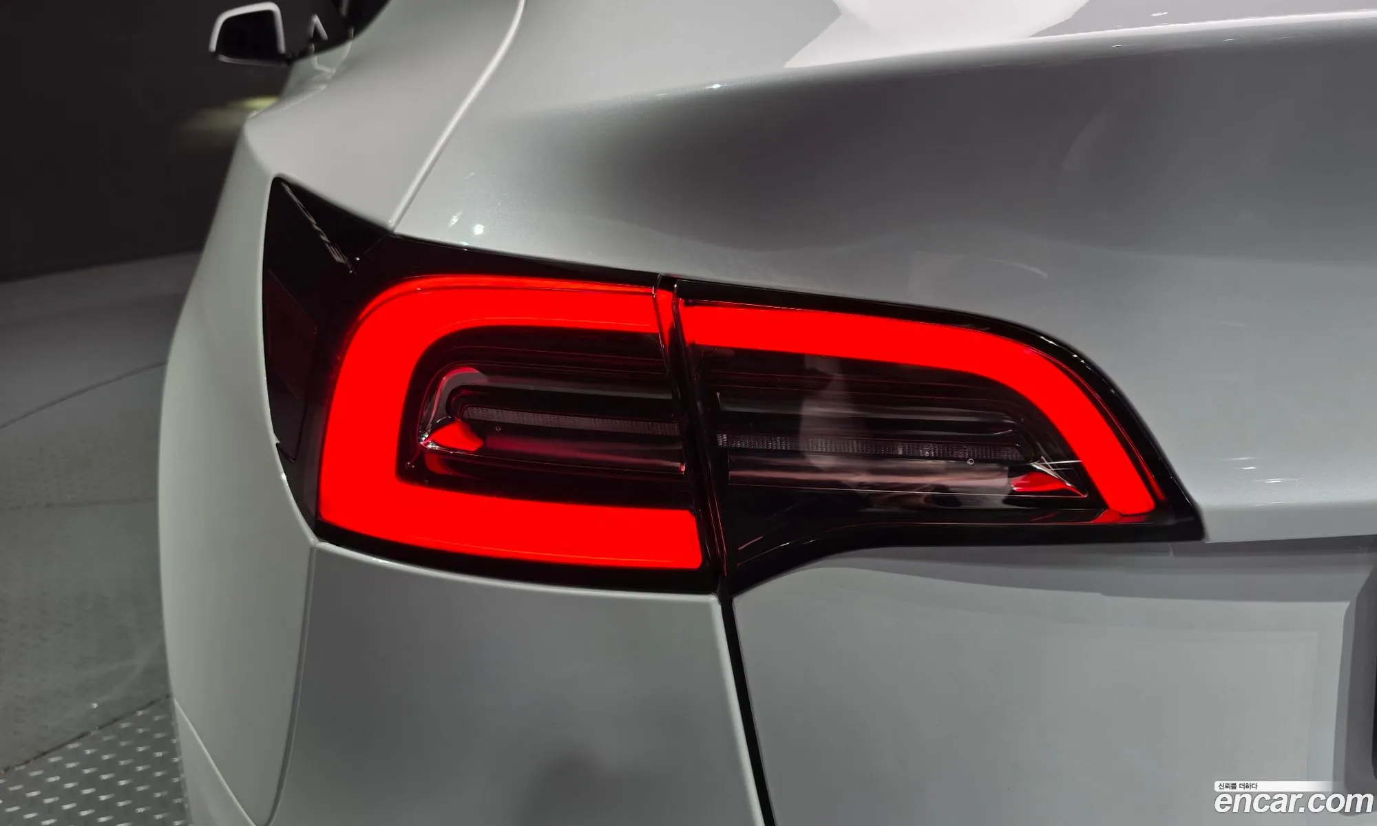 Tesla Model Y 2023 — 18