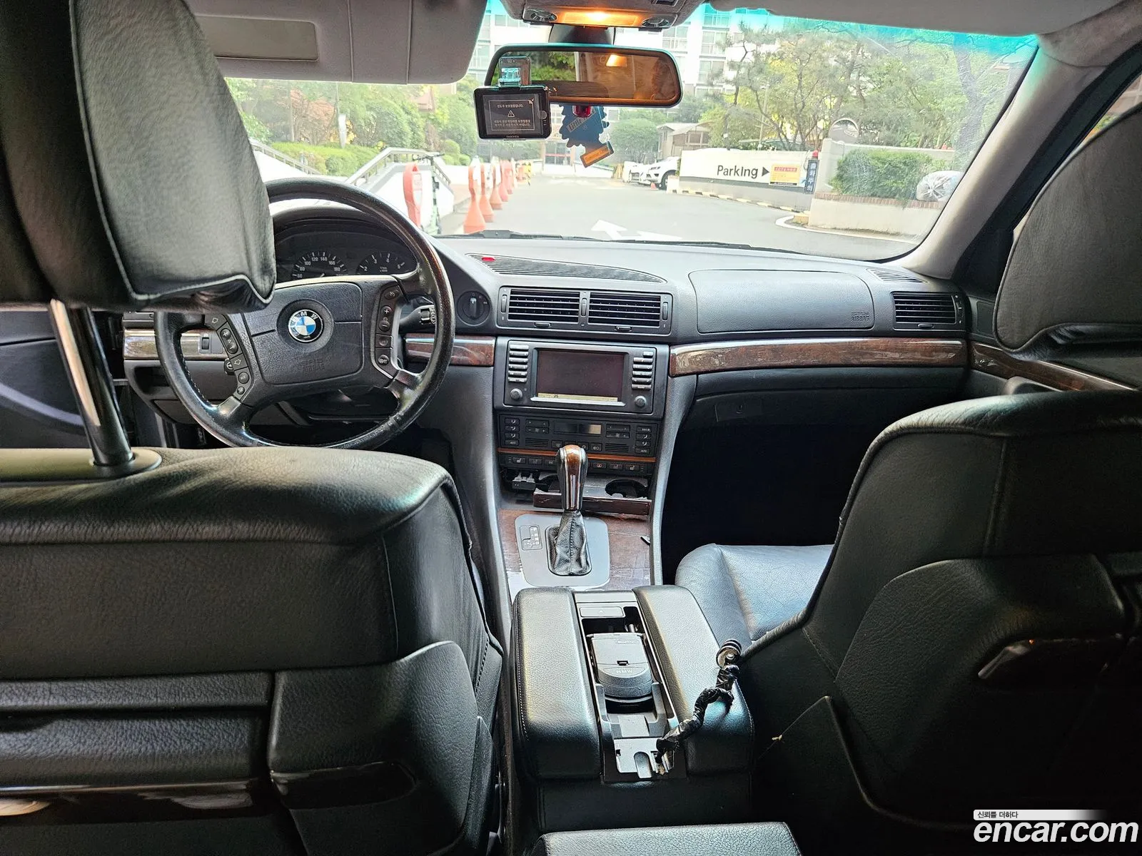 BMW 7 Series 2001 — 7