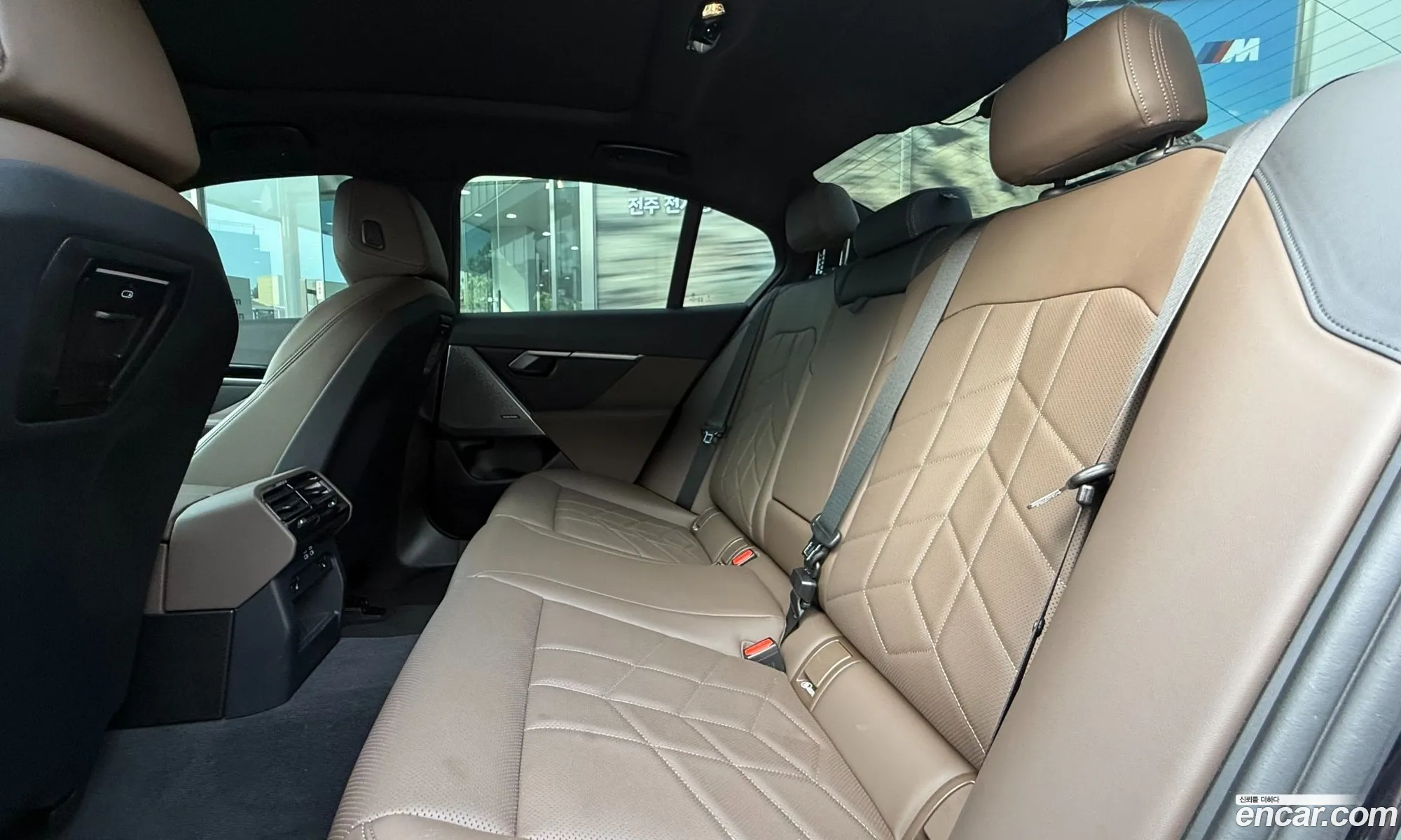 BMW 5 Series 2024 — 8