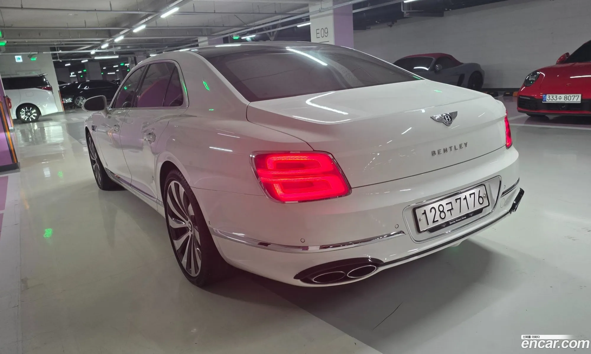 Bentley Flying Spur 2022 — 13