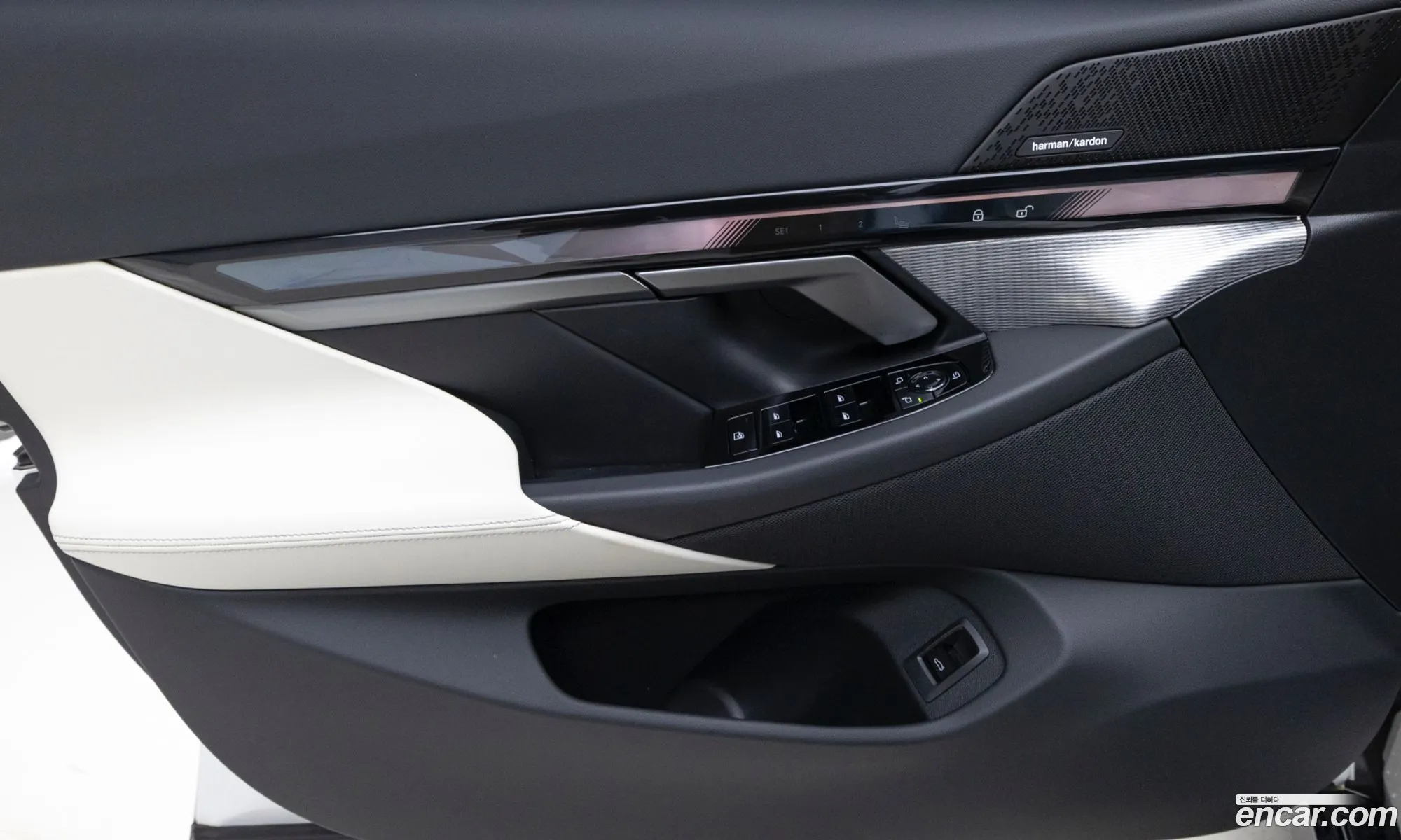 BMW 5 Series 2025 — 14