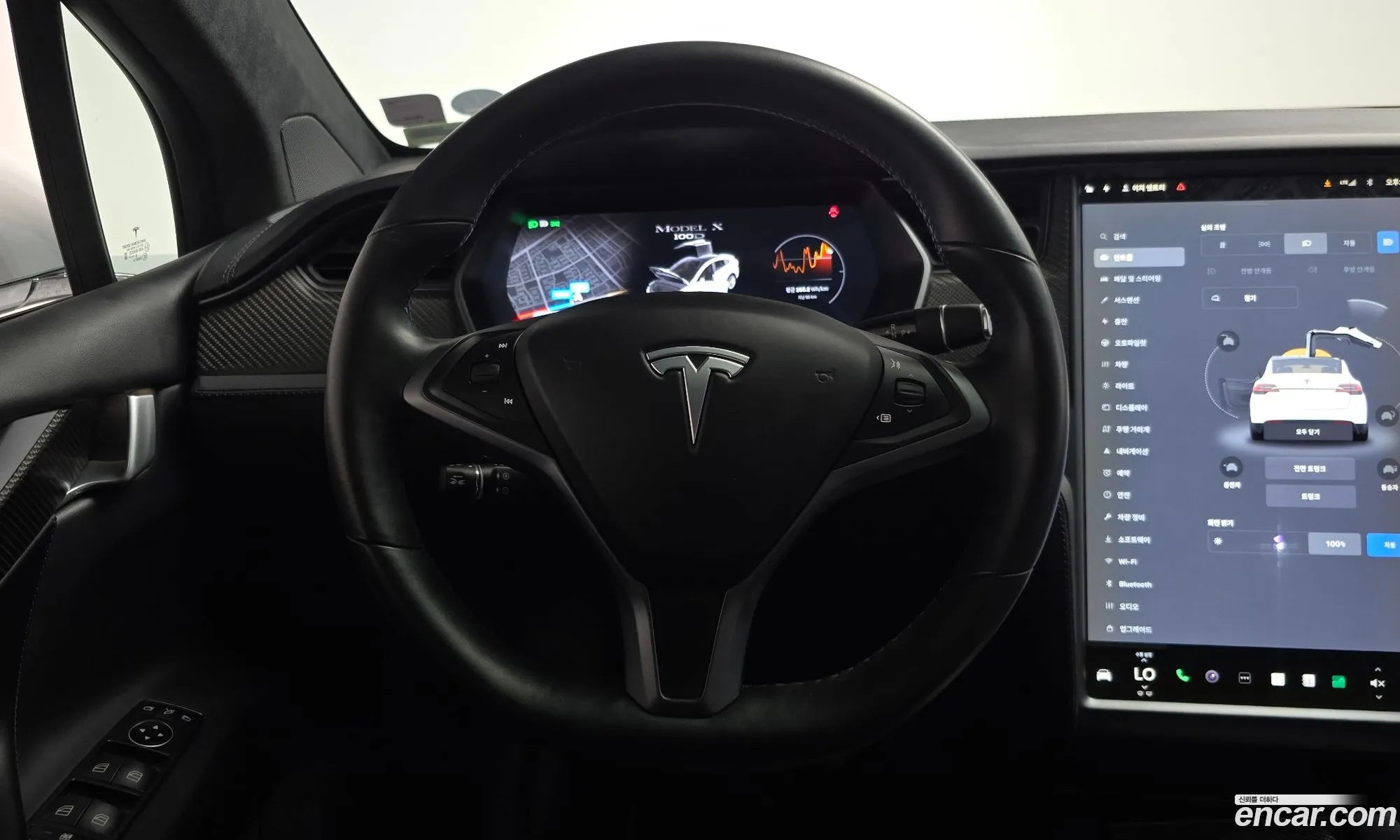 Tesla Model X 2018 5YJXCAE22JF126143 — 18