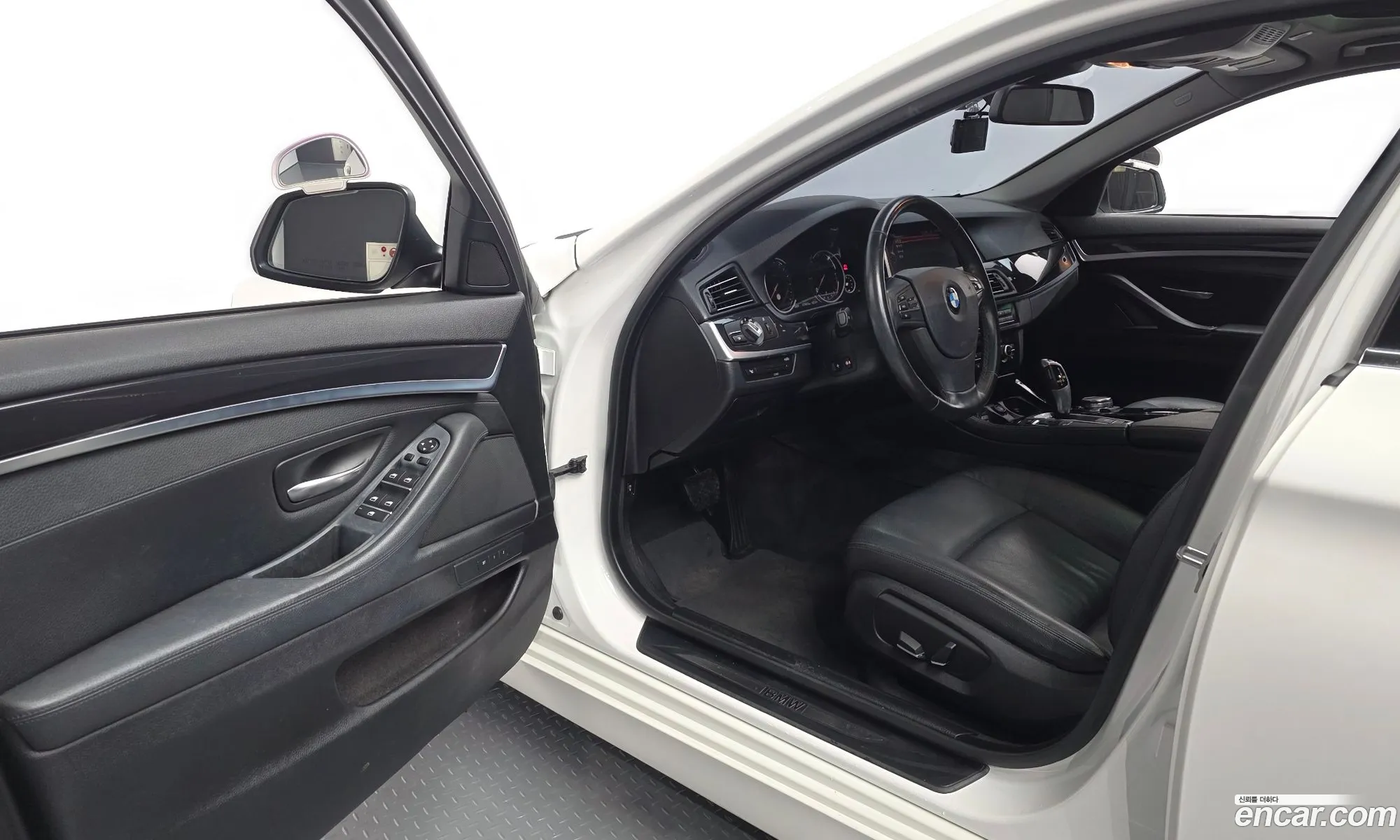 BMW 5 Series 2015 WBA5E5101FG062460 — 3