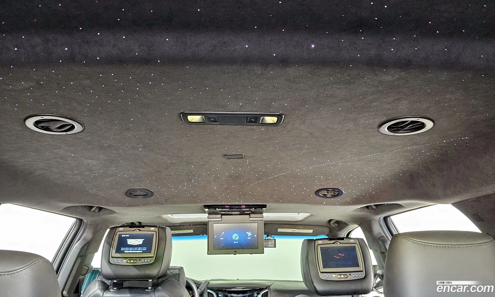 Cadillac Escalade 2019 — 32