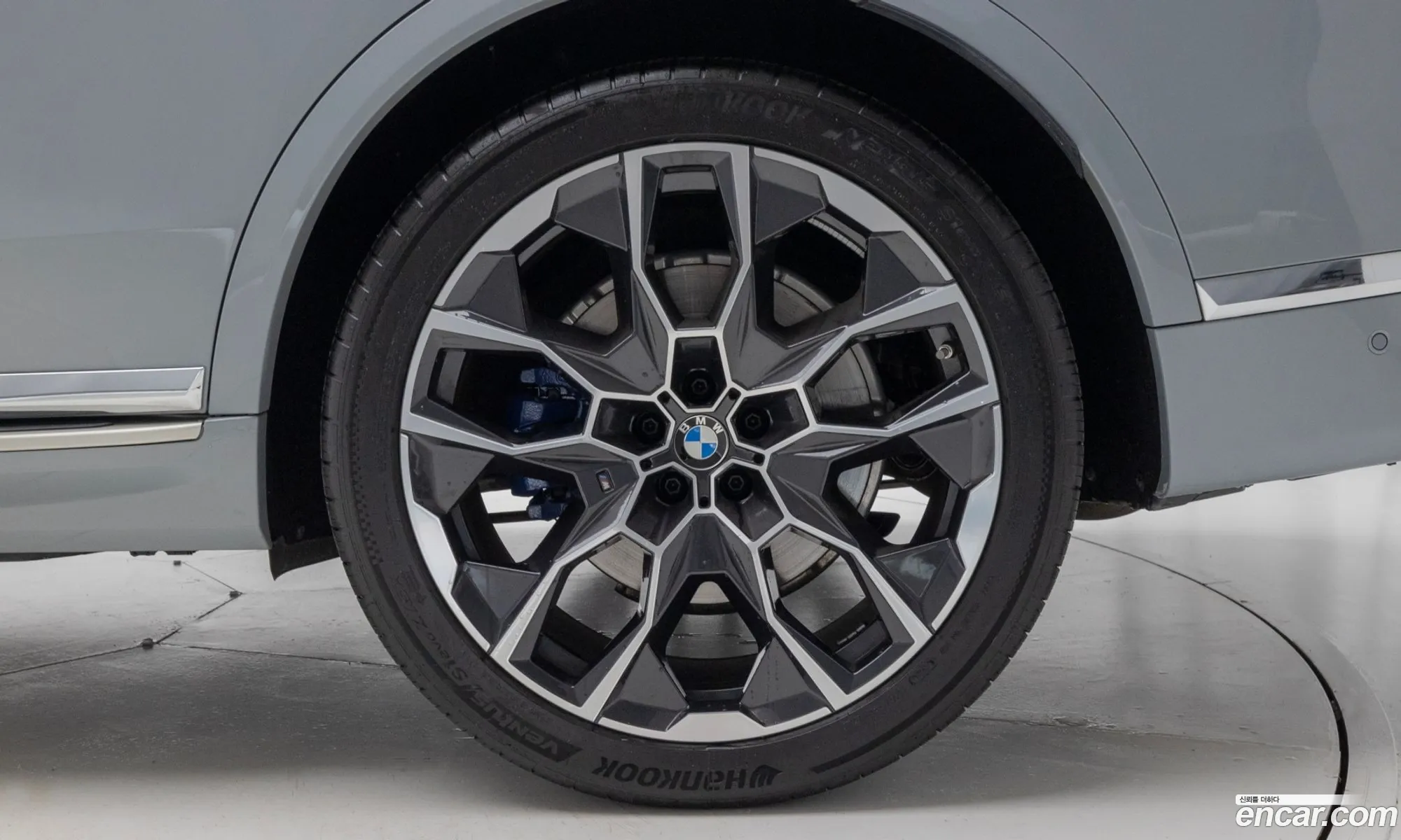 BMW X7 2023 — 11