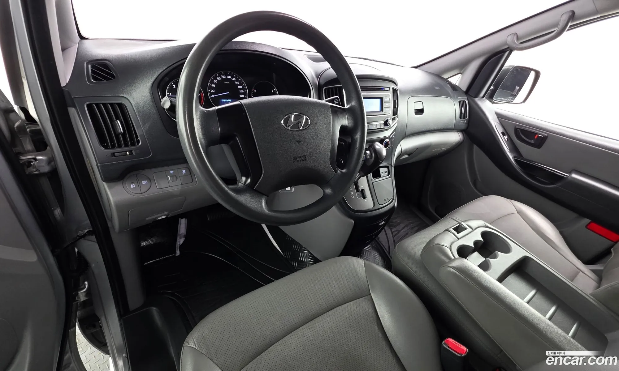 Hyundai Grand Starex 2018 — 2