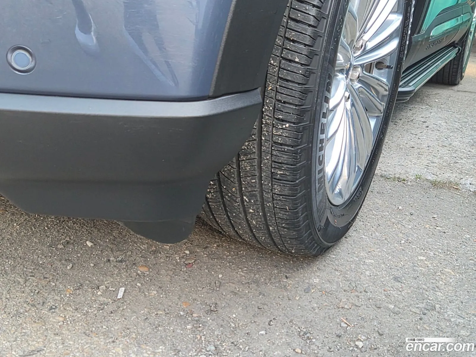Ford Explorer 6th Gen 2021 — 18