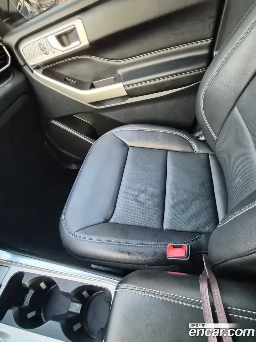 Ford Explorer 6th Gen 2021 — 8