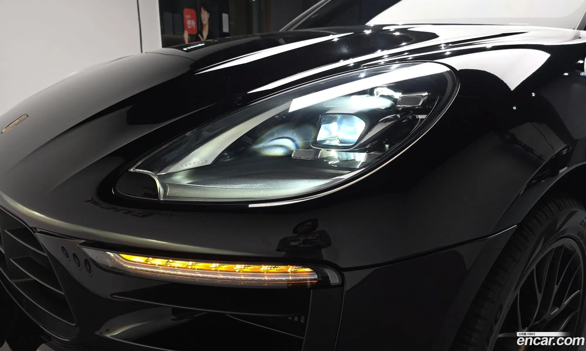 Porsche Macan 2018 WP1AG2958JLB63729 — 27