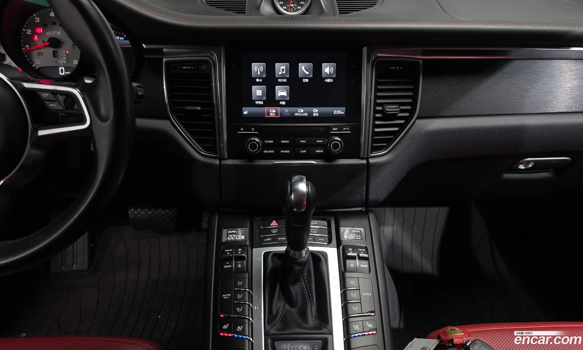 Porsche Macan 2018 WP1AG2958JLB63729 — 35