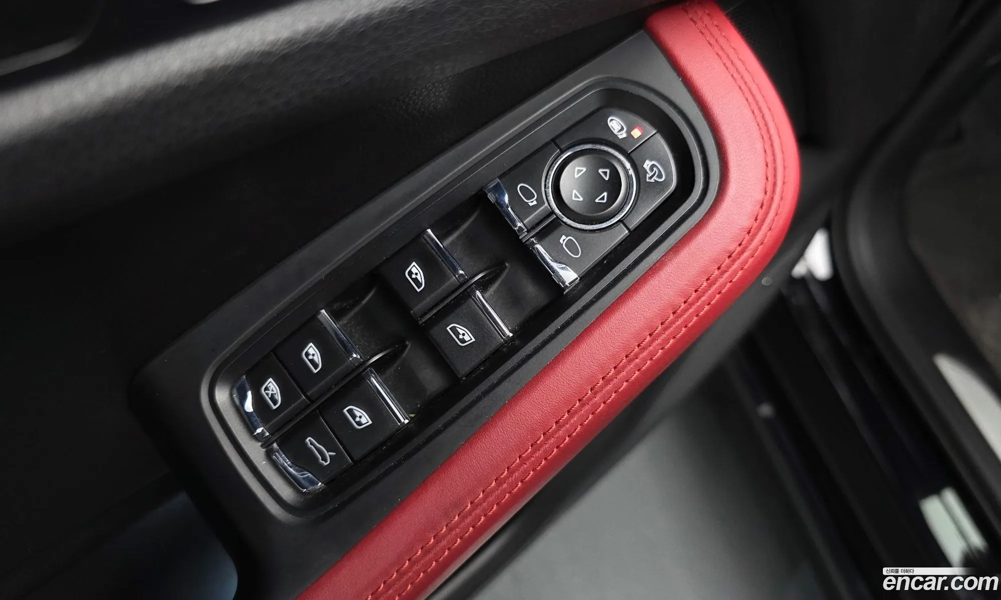 Porsche Macan 2018 WP1AG2958JLB63729 — 5