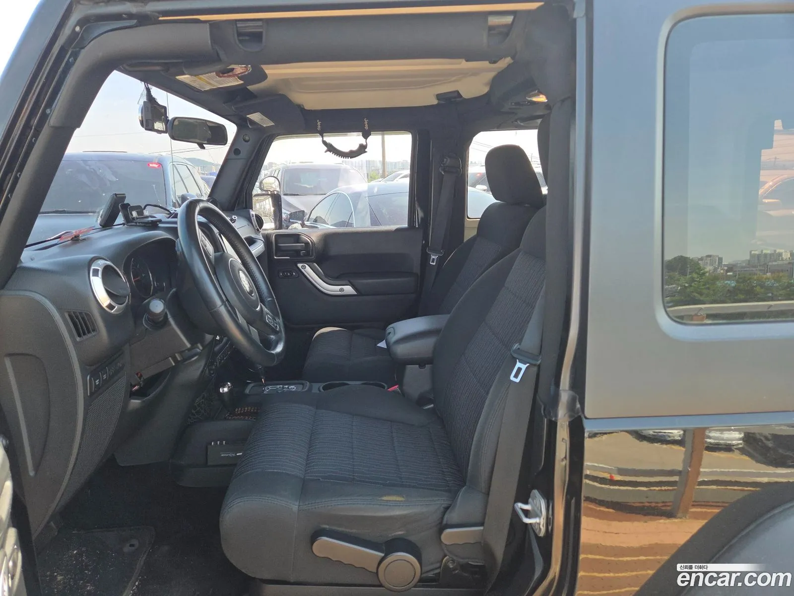 Jeep Wrangler 2011 — 12